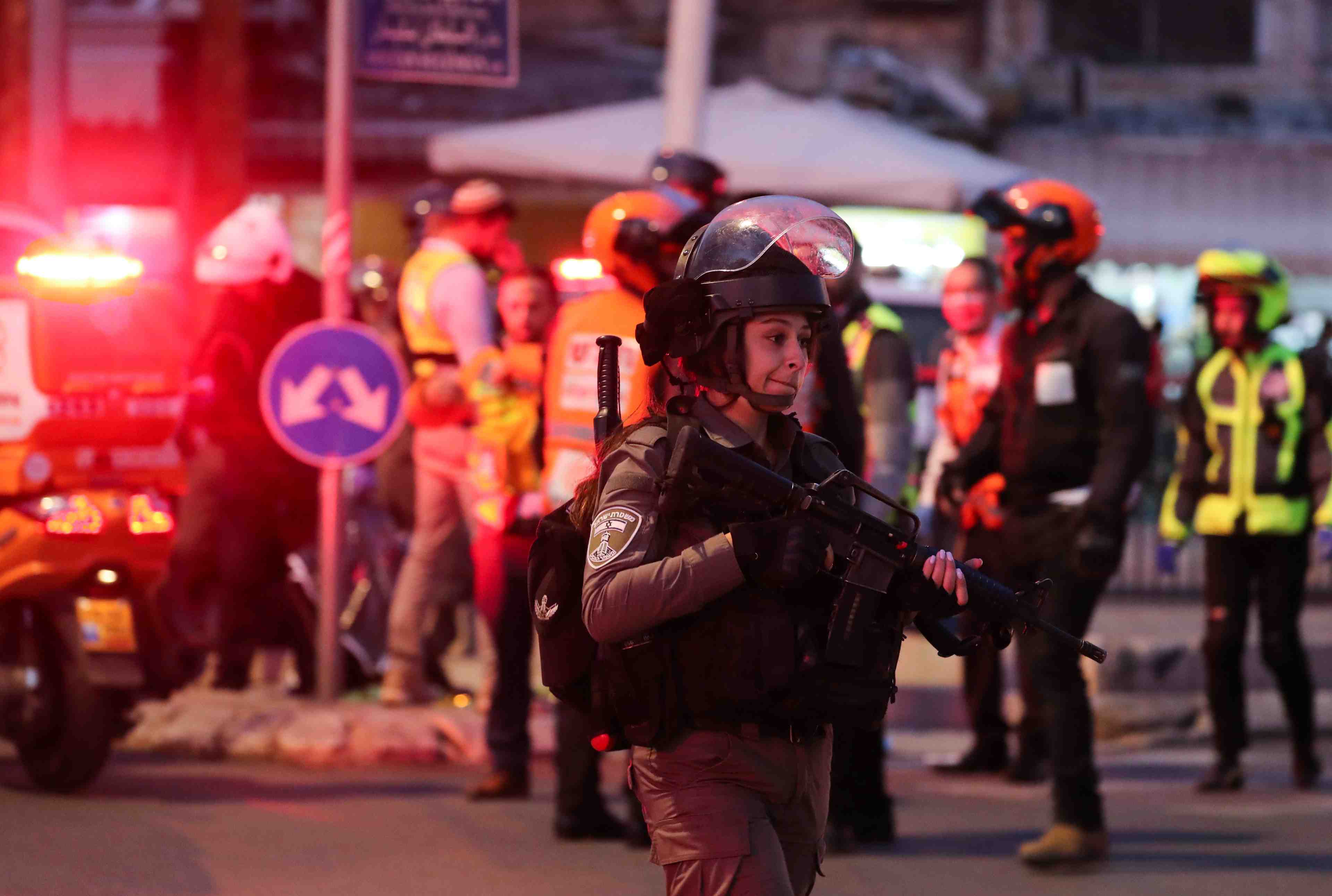 Un israelien poignarde a jerusalem, l'assaillant abattu