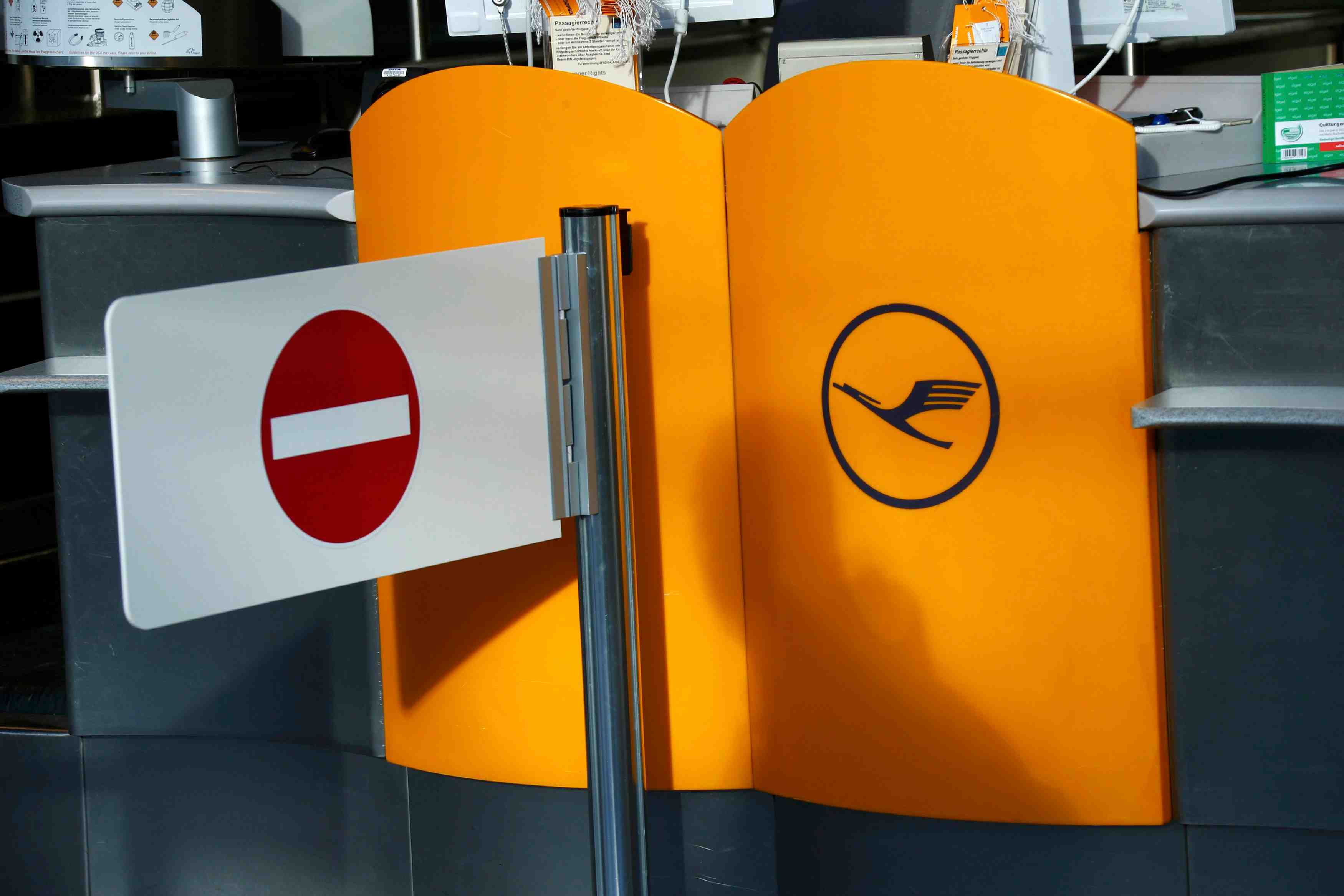 Le cout de la greve chez lufthansa estime a 20 millions d'euros depuis mercredi