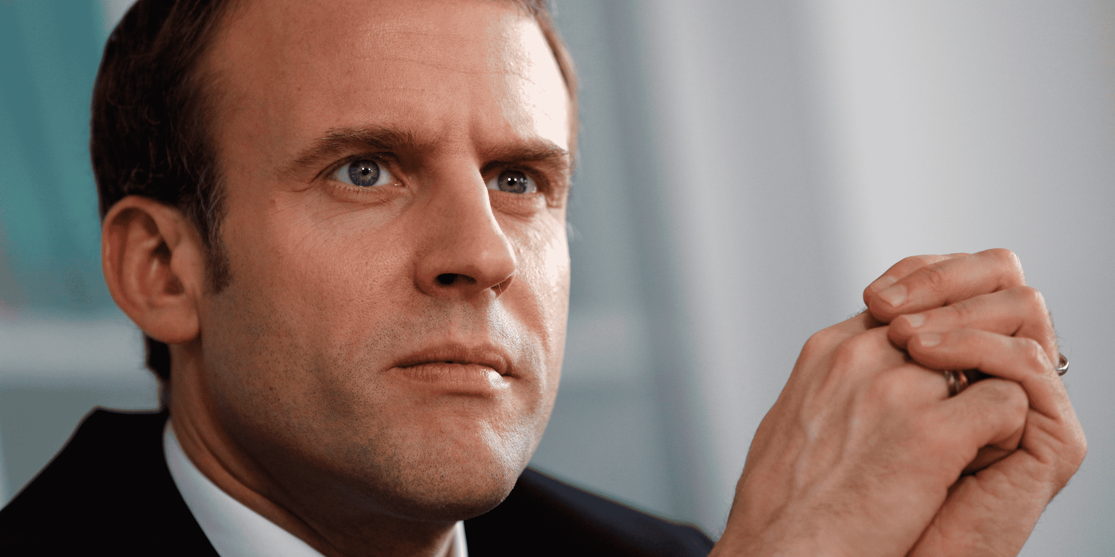 Les protestations "legitimes" n'empechent pas de gouverner, declare macron