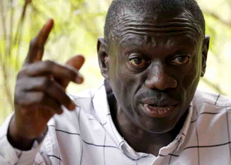 Le chef de l'opposition ougandaise kizza besigye inculpe de trahison