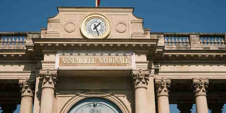 Le crédit d'impôt services à la personne pourrait bien faire les frais du contexte budgétaire cet automne.