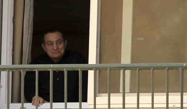 Hosni moubarak va etre rejuge pour la mort de manifestants
