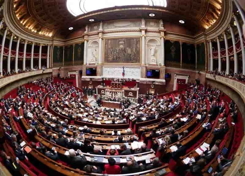 Lr et udi ne voteront pas une eventuelle censure de gauche