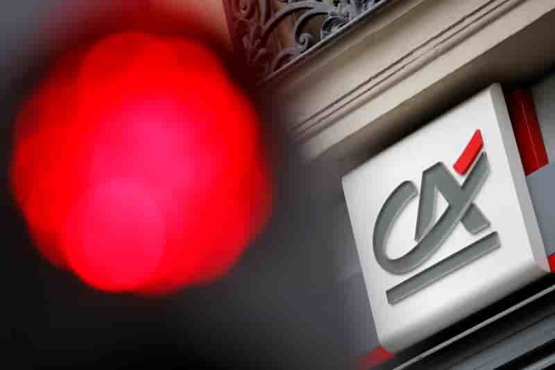 Credit agricole et le cac 40 en hausse a la mi-seance