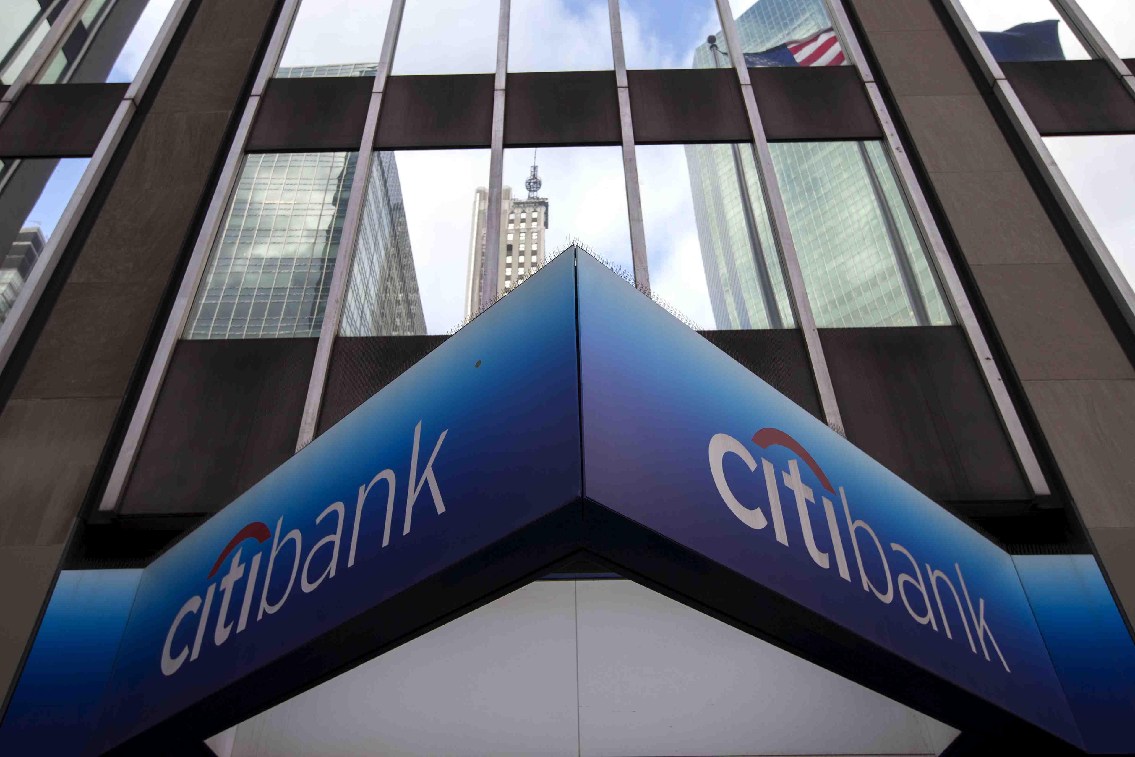 Les grandes banques us rendues prudentes par la baisse des taux