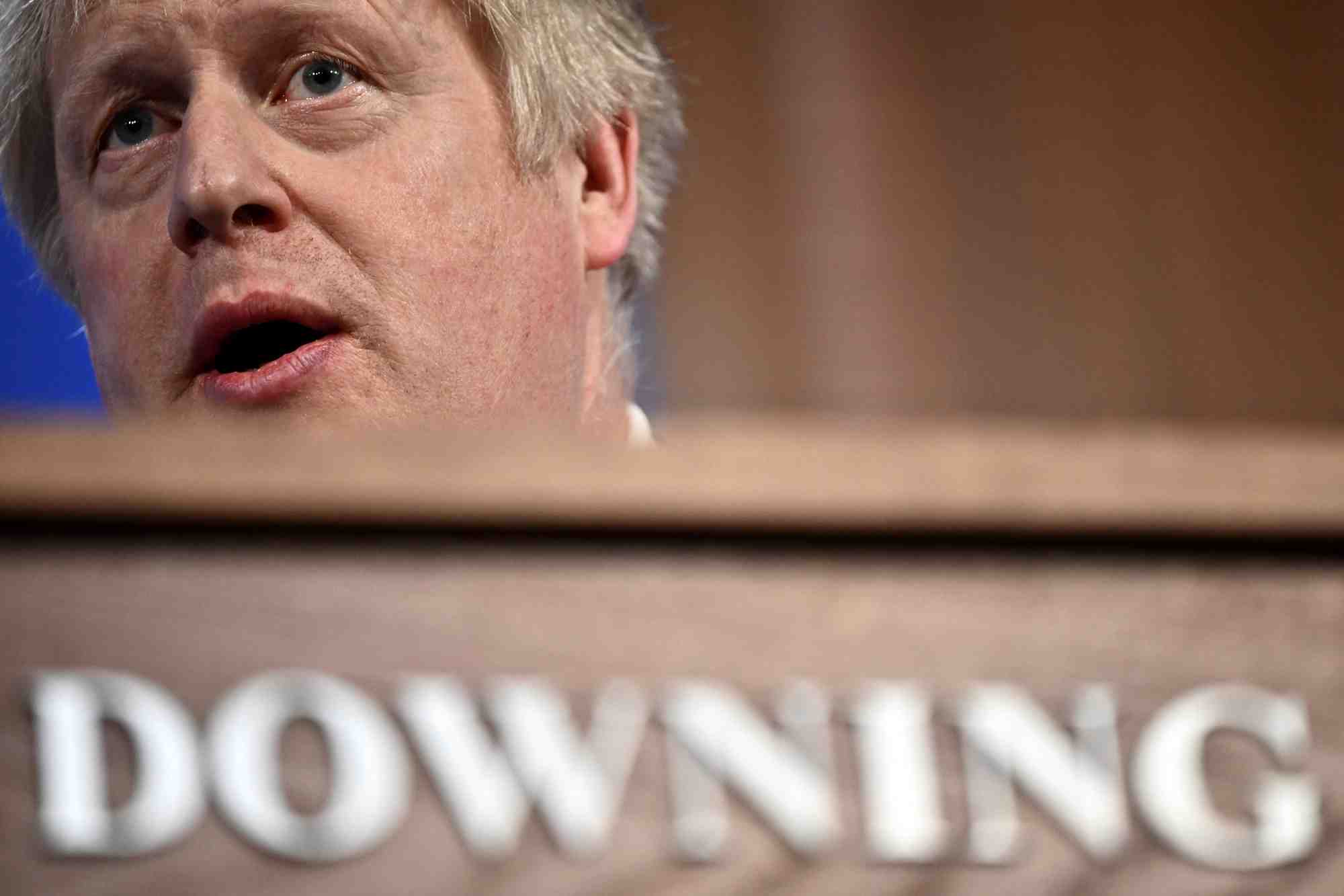 Grande-bretagne: plus de 50 amendes pour des fetes a downing street pendant le confinement
