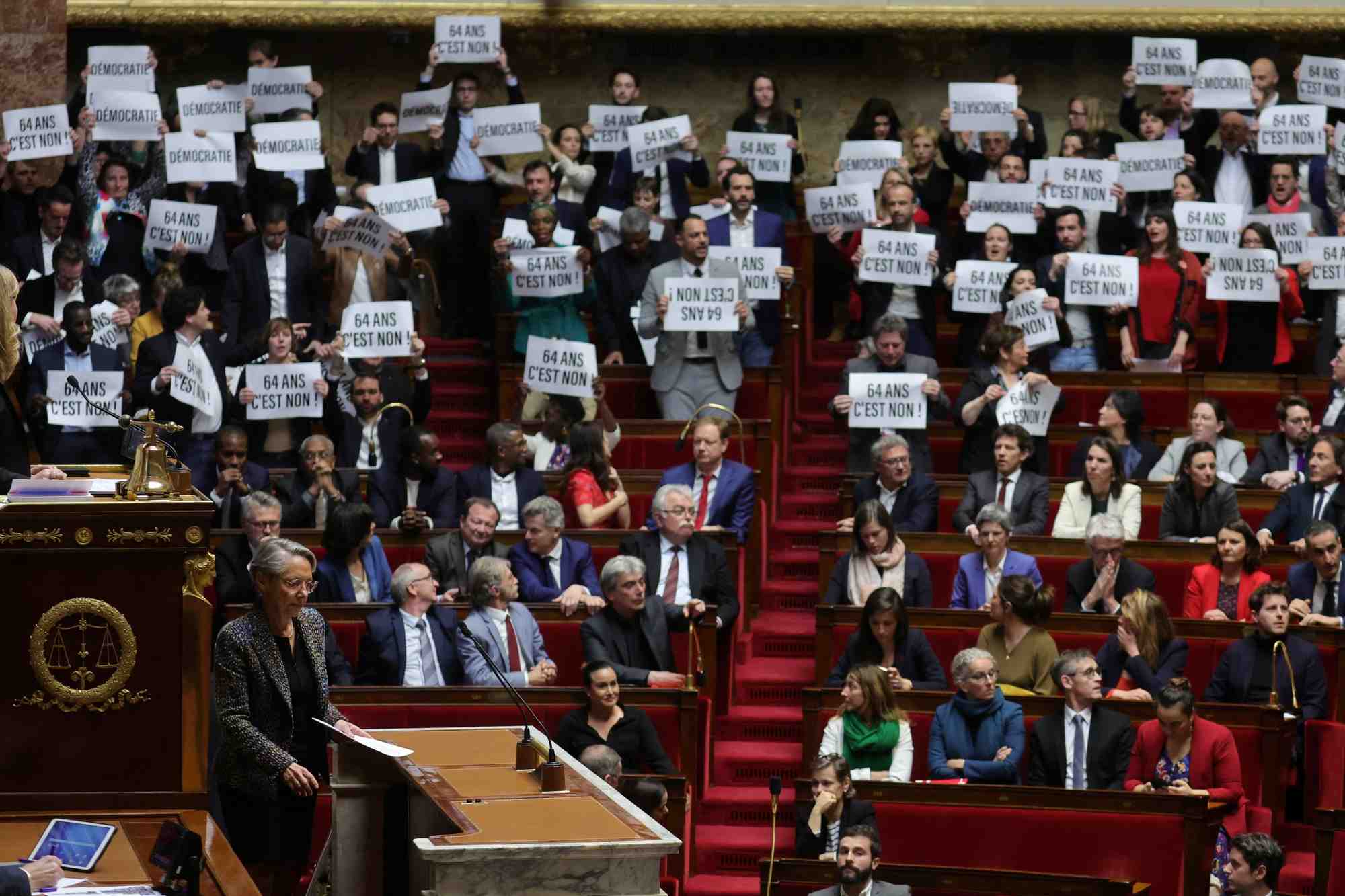 La reforme des retraites a l'assemblee nationale a paris