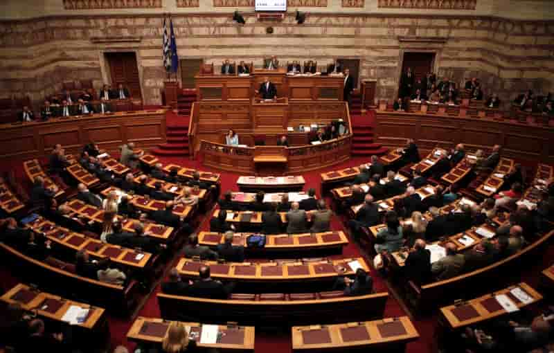Premier tour de la présidentielle avancé au 17 décembre en Grèce