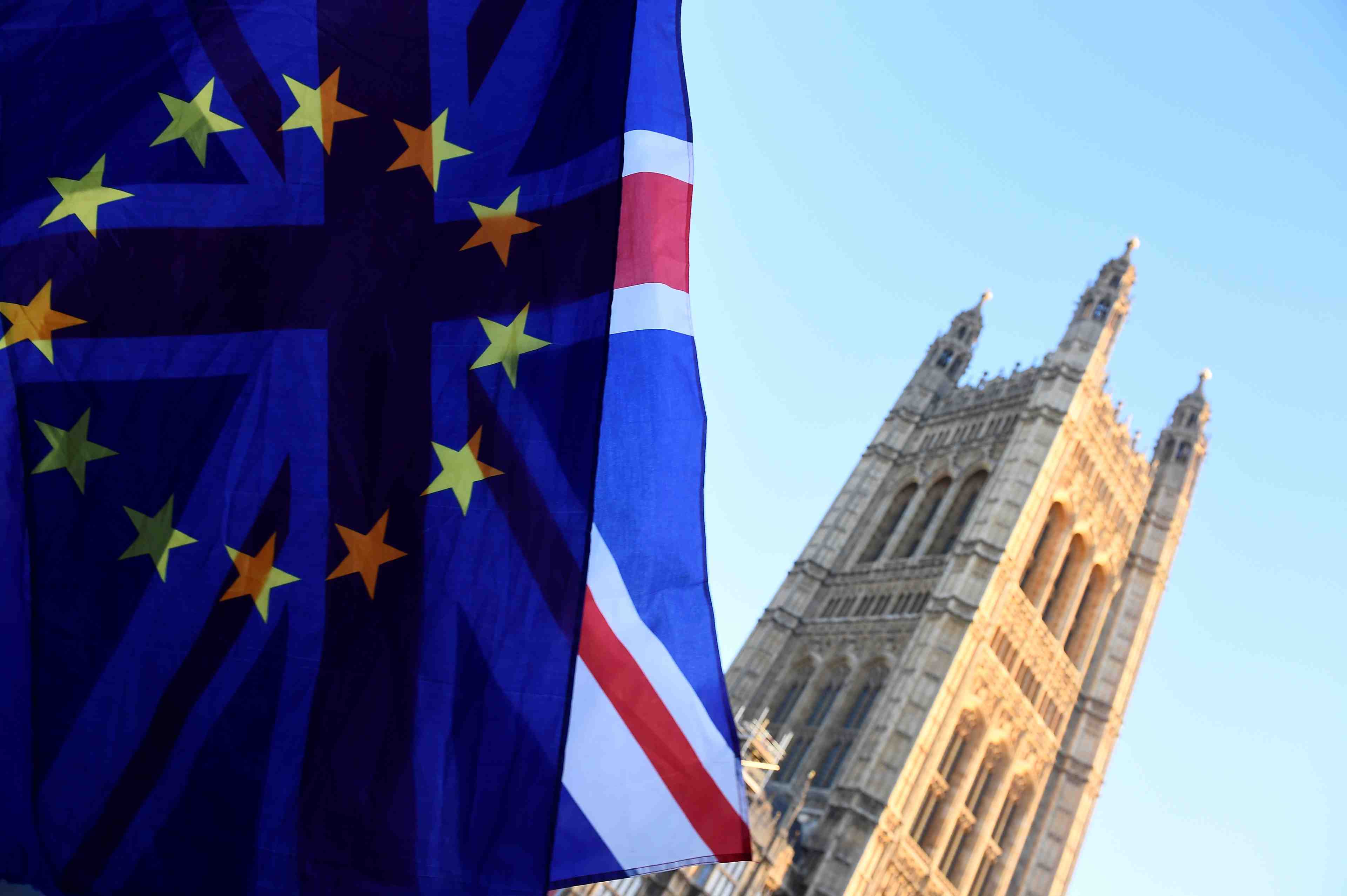 Gb/brexit: plus forte coupe dans l'investissement depuis 10 ans