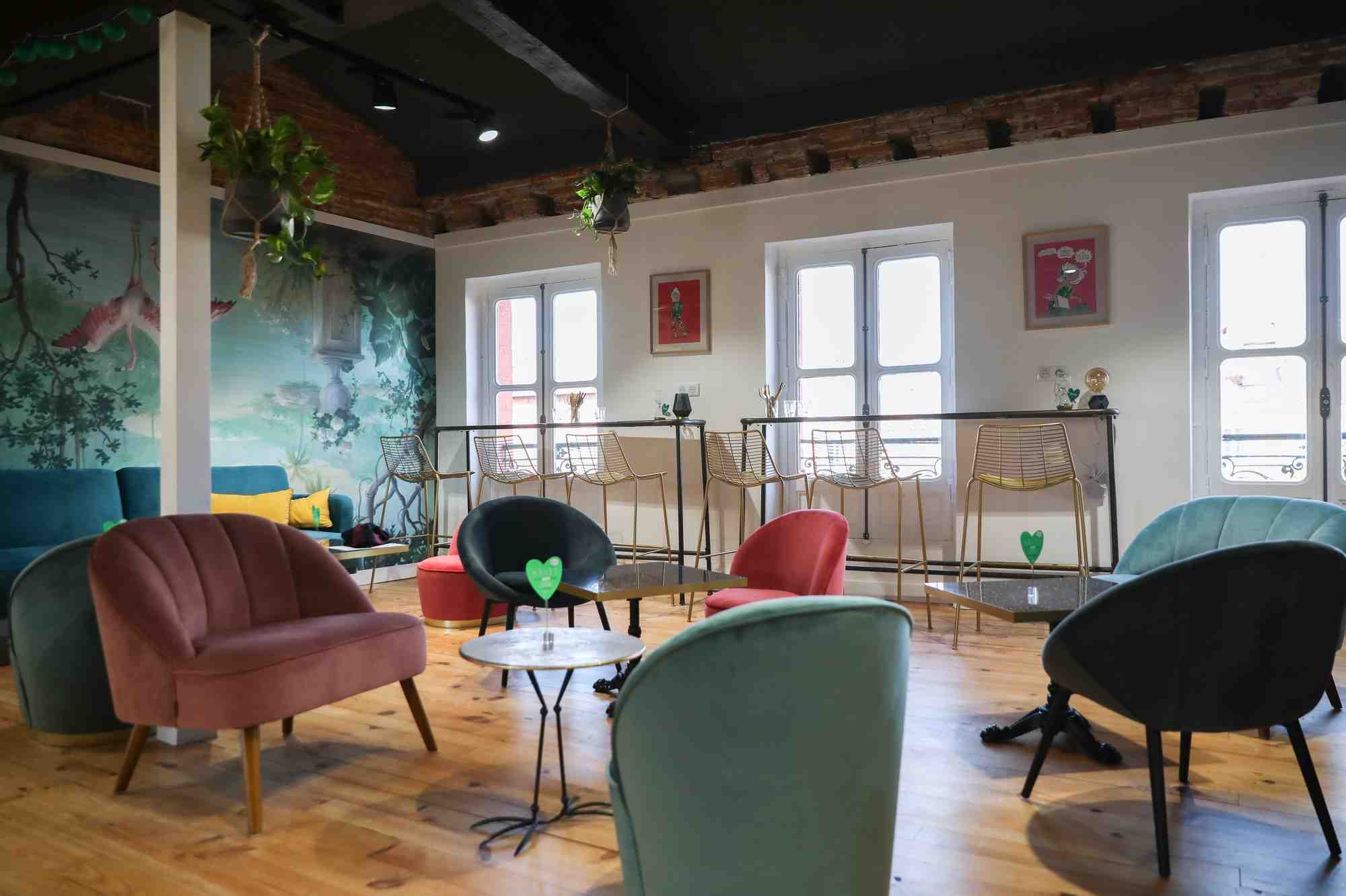 Un restaurant de 300 m2 a ouvert au dernier étage du magasin de déco Midica.
