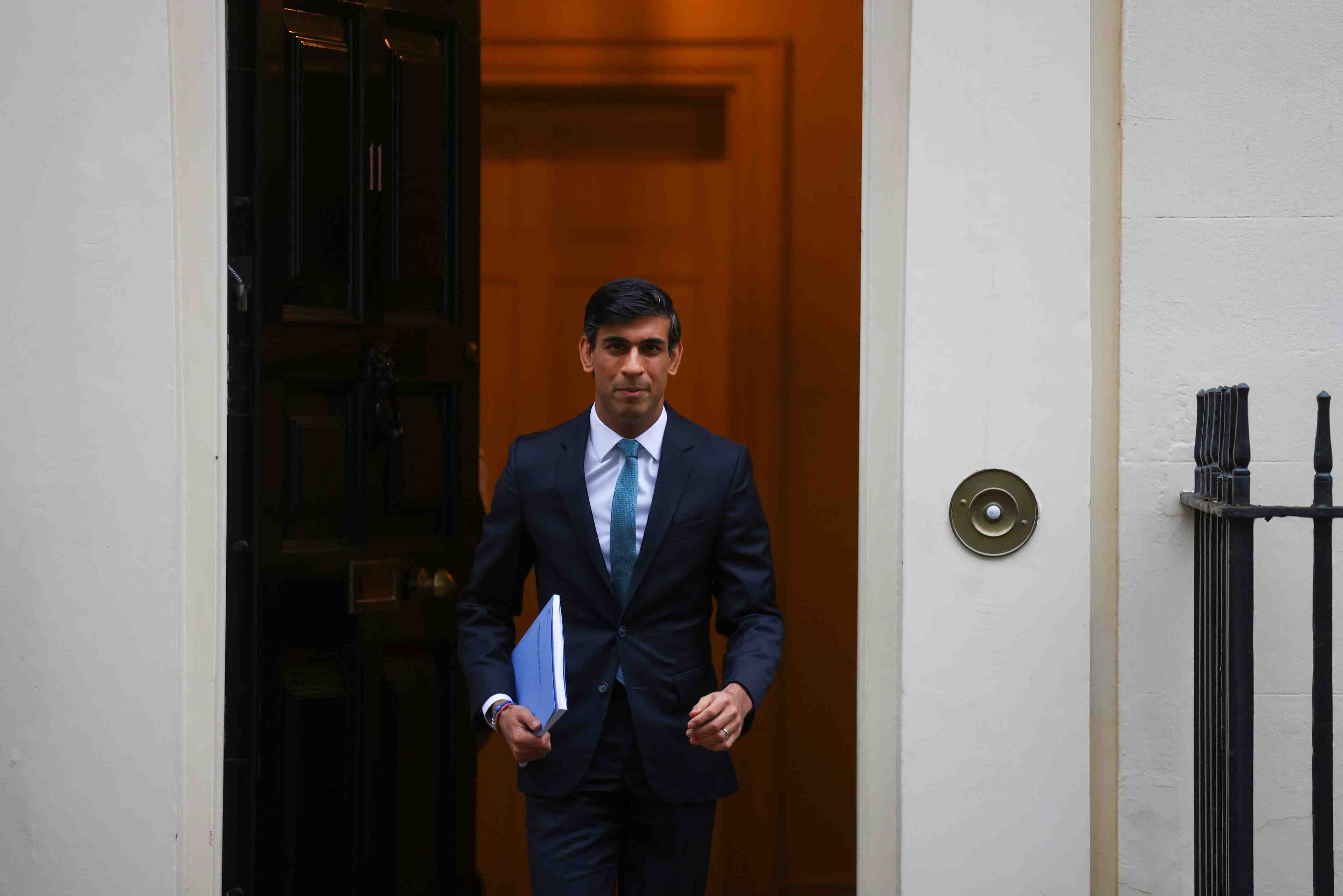 Le gouvernement britannique prevoit un emprunt record en 2020/2021