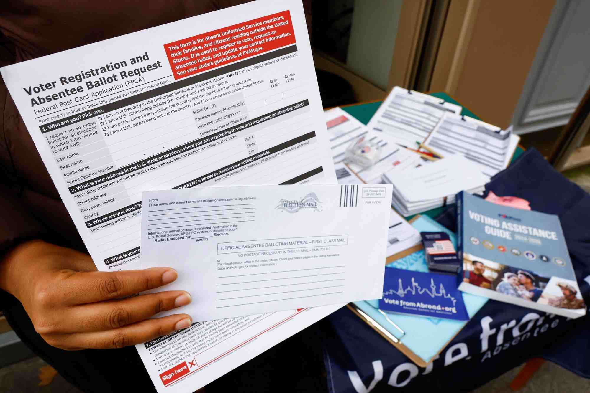 Alors que le scrutin s'annonce serre, les candidats veulent seduire les expatries