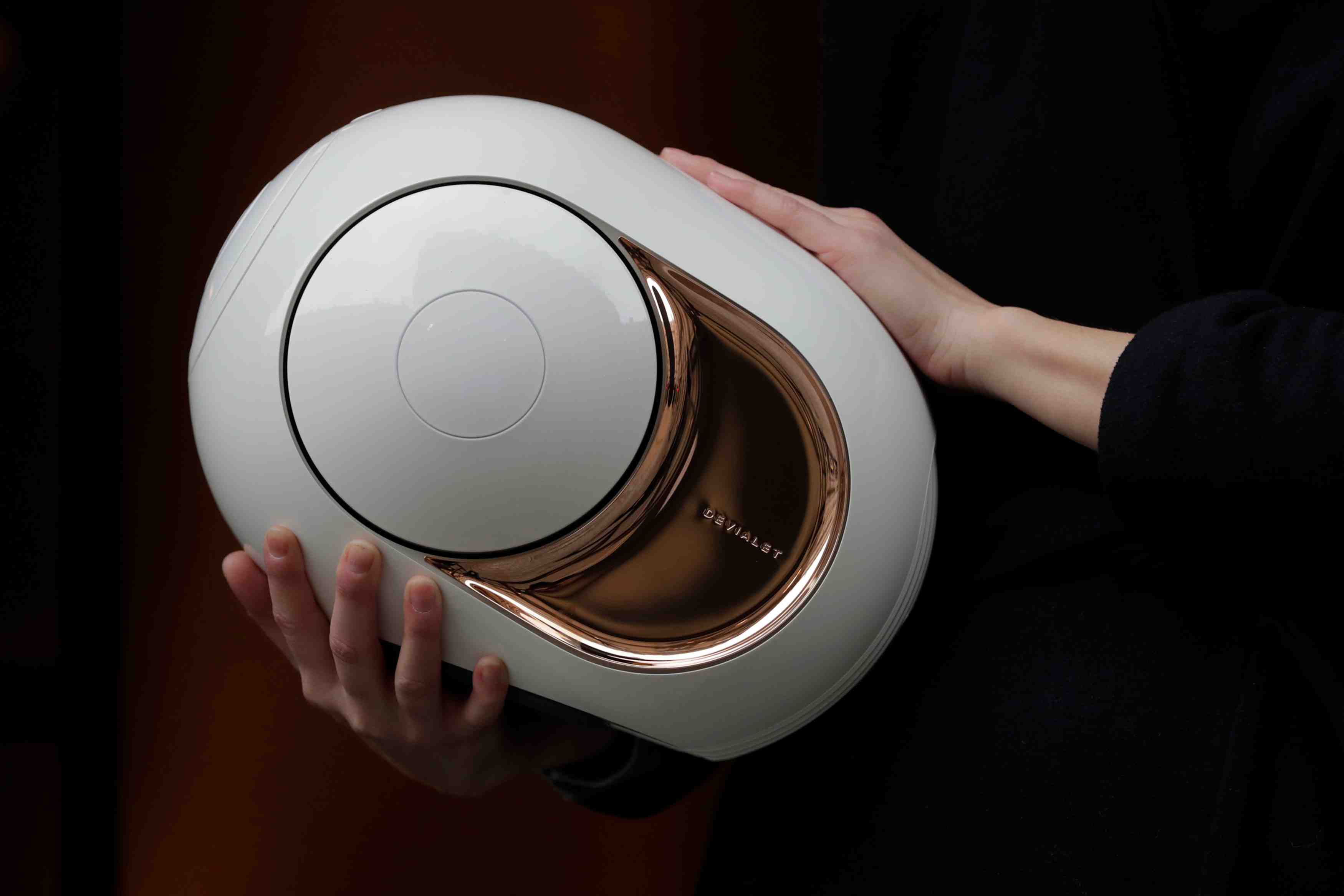 Devialet miniaturise ses enceintes, et leur prix, pour decoller