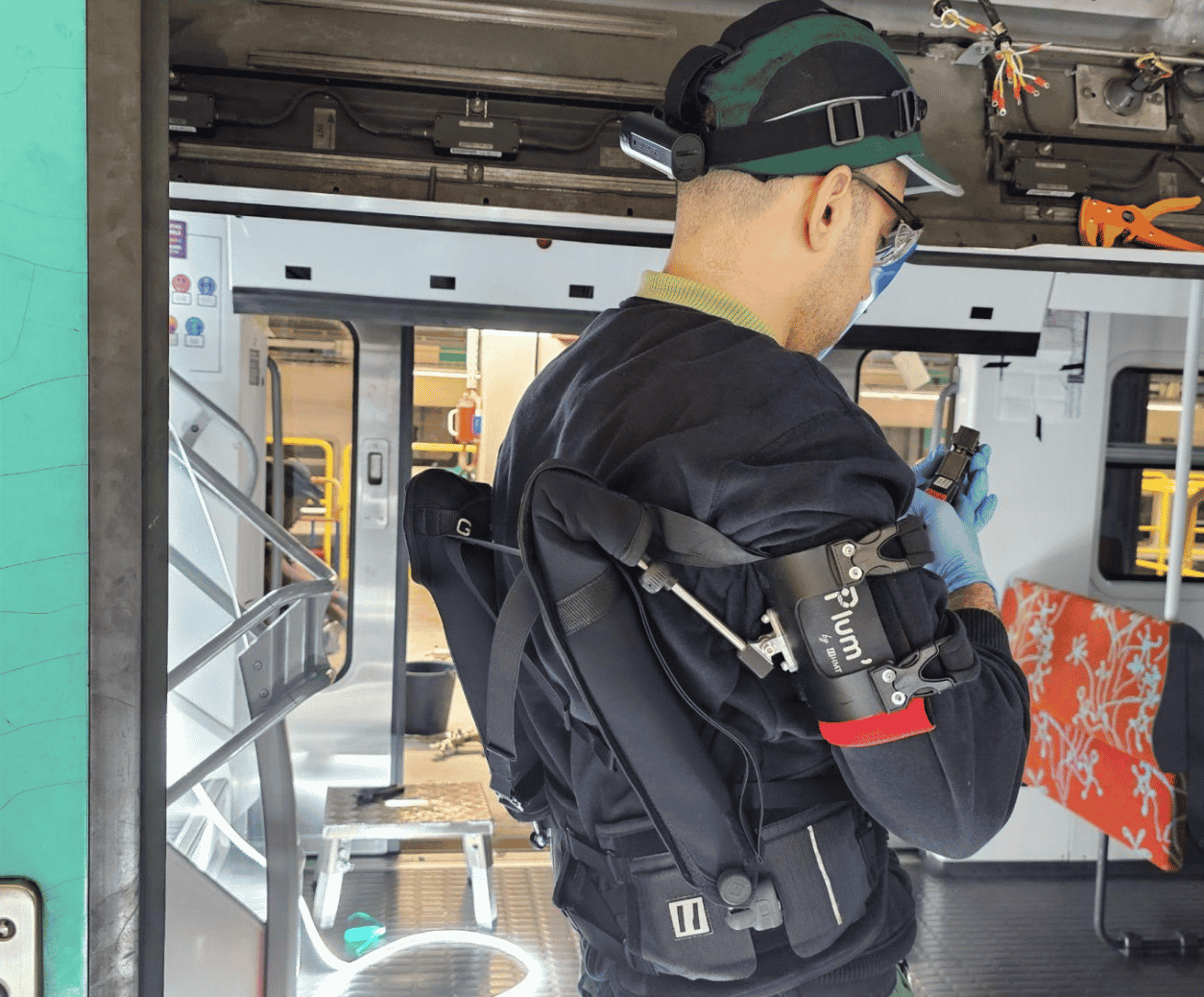 La startup HMT vient de boucler son plus gros contrat pour le déploiement d'exosquelettes, avec la RATP.