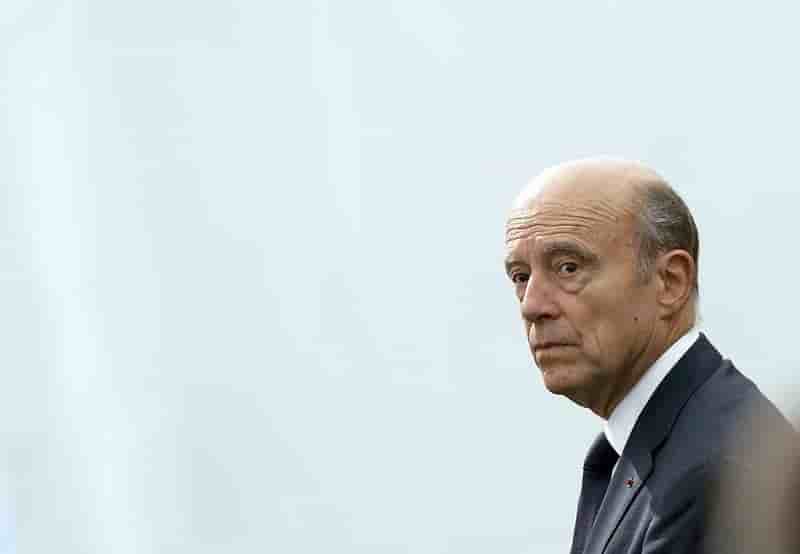 Alain juppe percu ni trop a droite, ni trop a gauche
