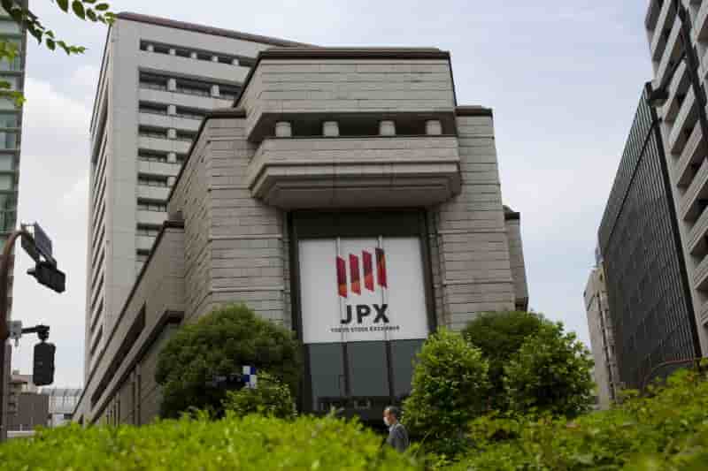 Tokyo finit en hausse de 0,54%