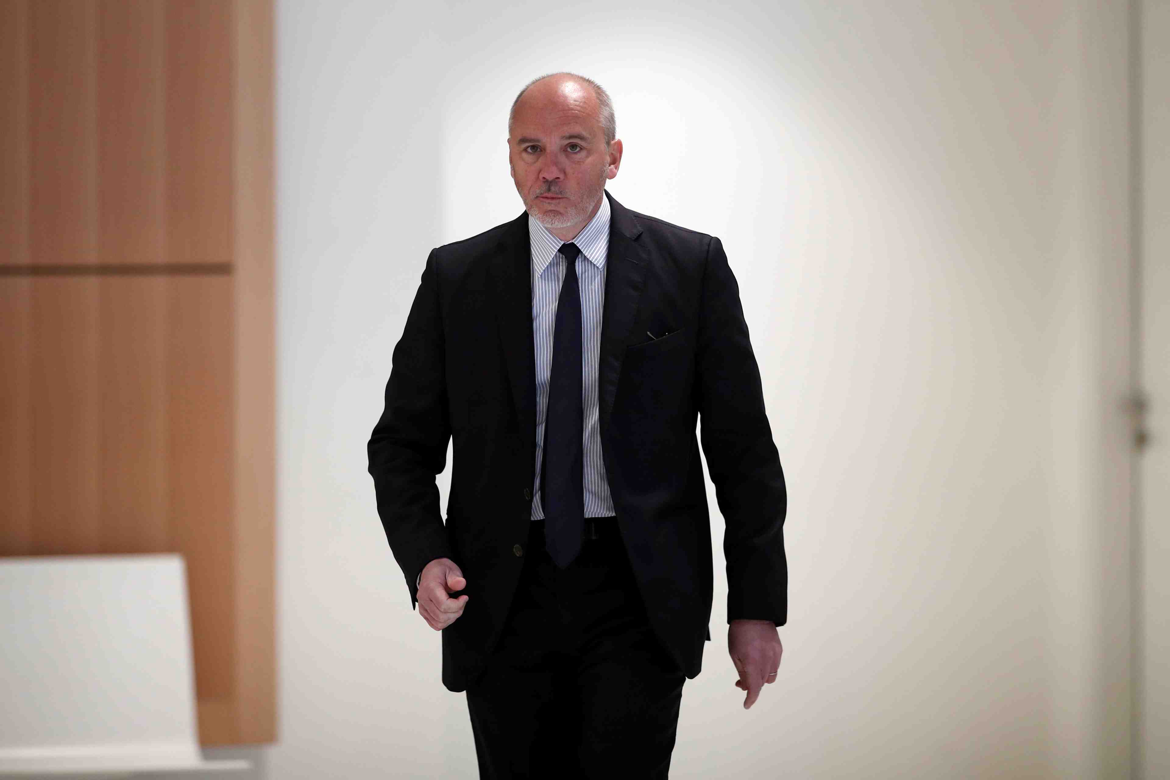 Trois ans de prison requis contre le pdg d'orange dans le proces tapie
