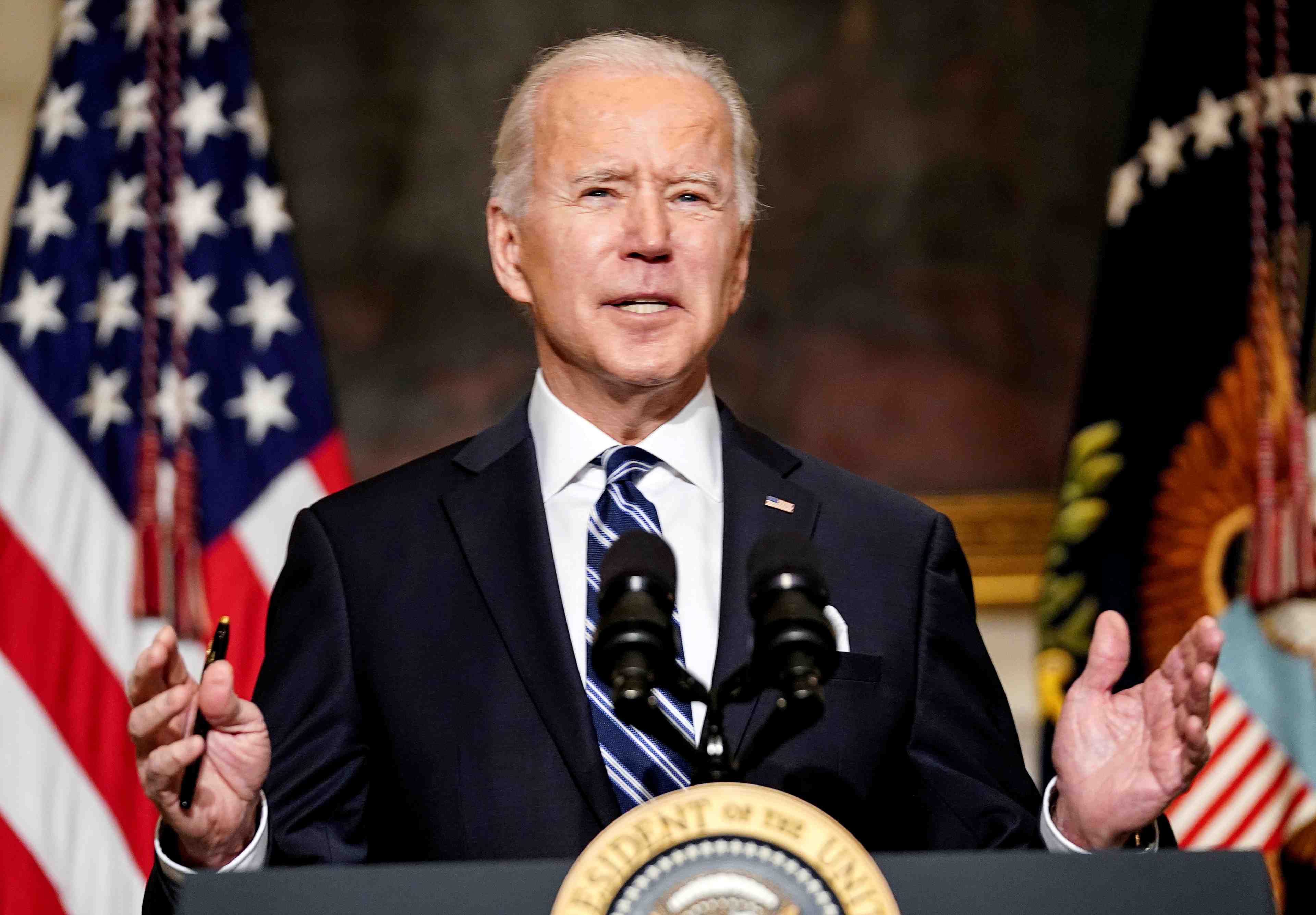 Les ecologistes condamnent le soutien de joe biden au projet willow en alaska
