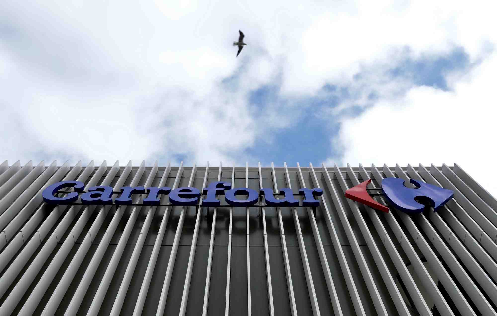 Carrefour bloque les prix de 100 produits pendant 100 jours