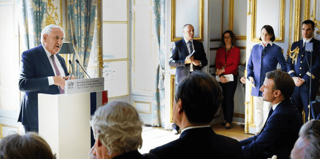 Raffarin Macron leaders pour la paix