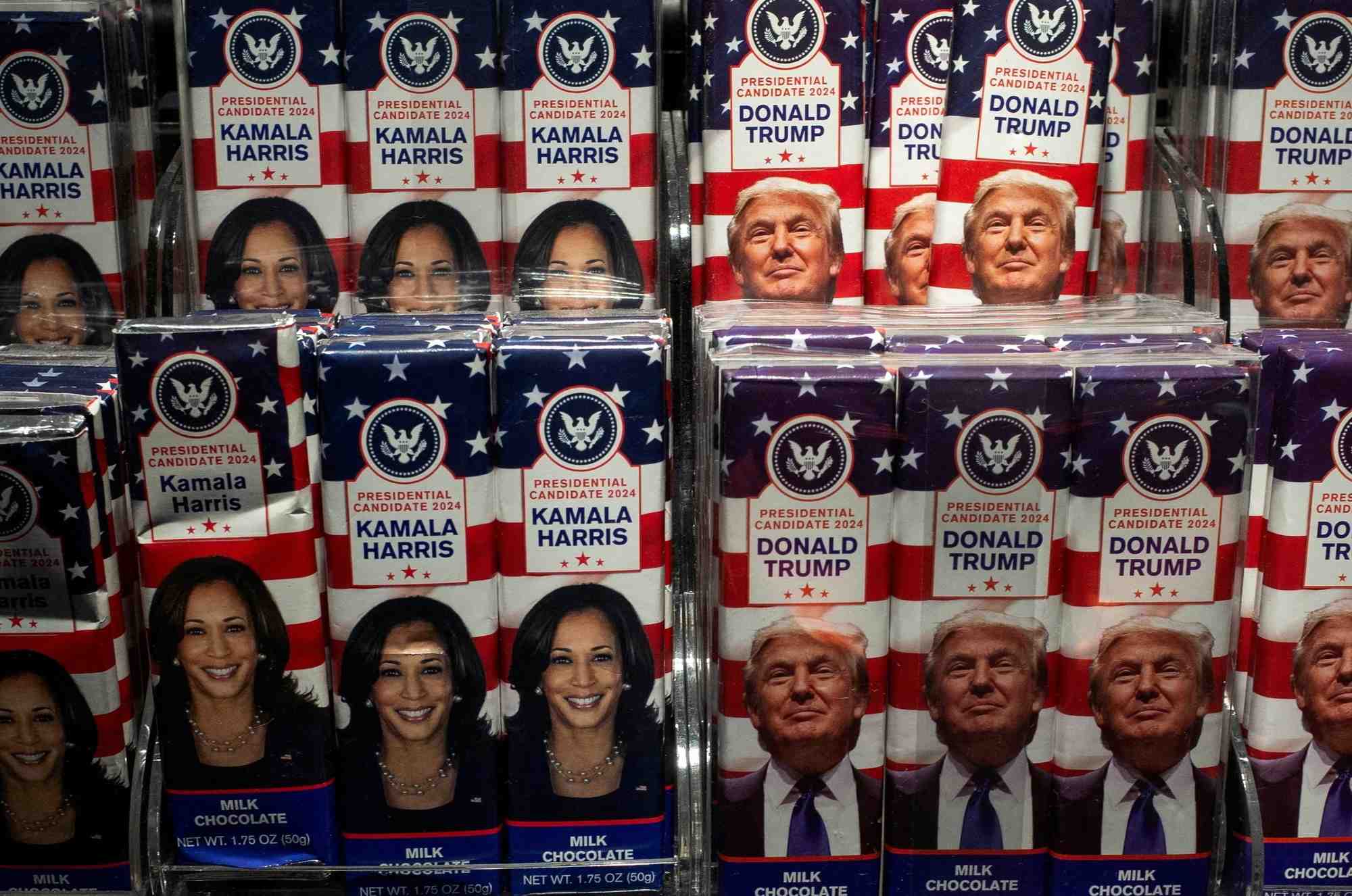 Des barres de chocolat a l'effigie de kamala harris et de donald trump