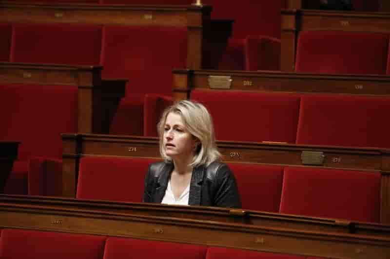 Barbara pompili quitte eelv