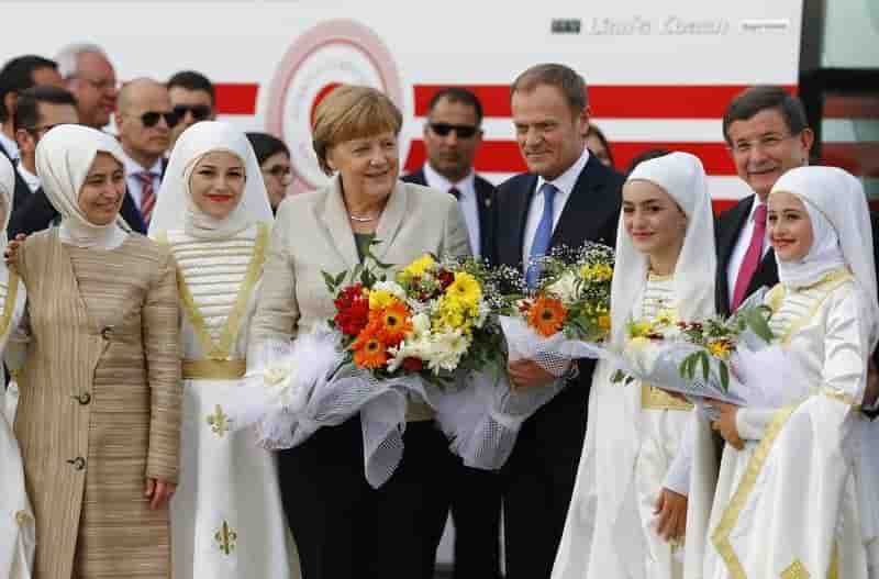 Angela merkel en visite en turquie sur fond de tensions