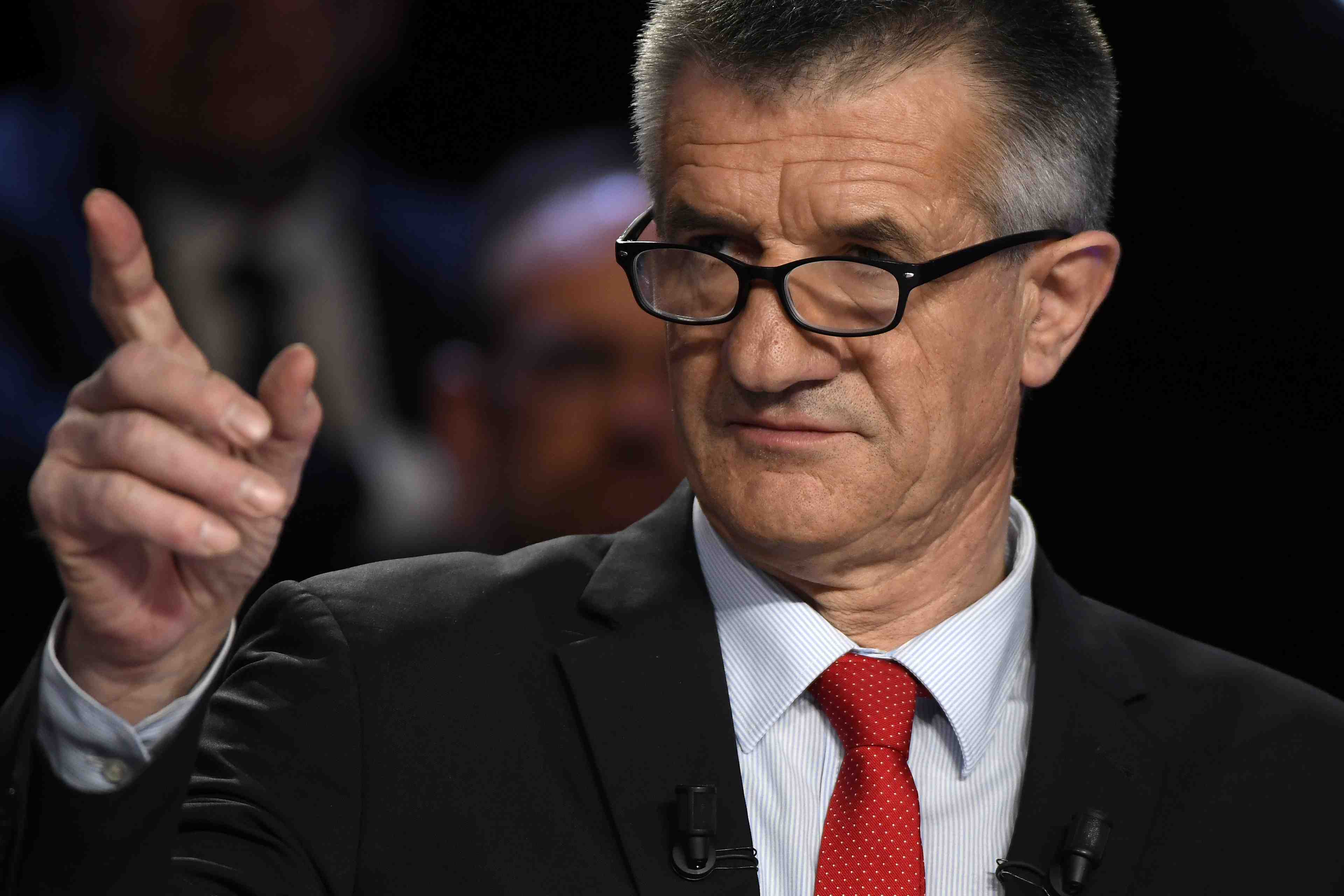 Jean lassalle, le "gilet jaune" conteste de l'assemblee