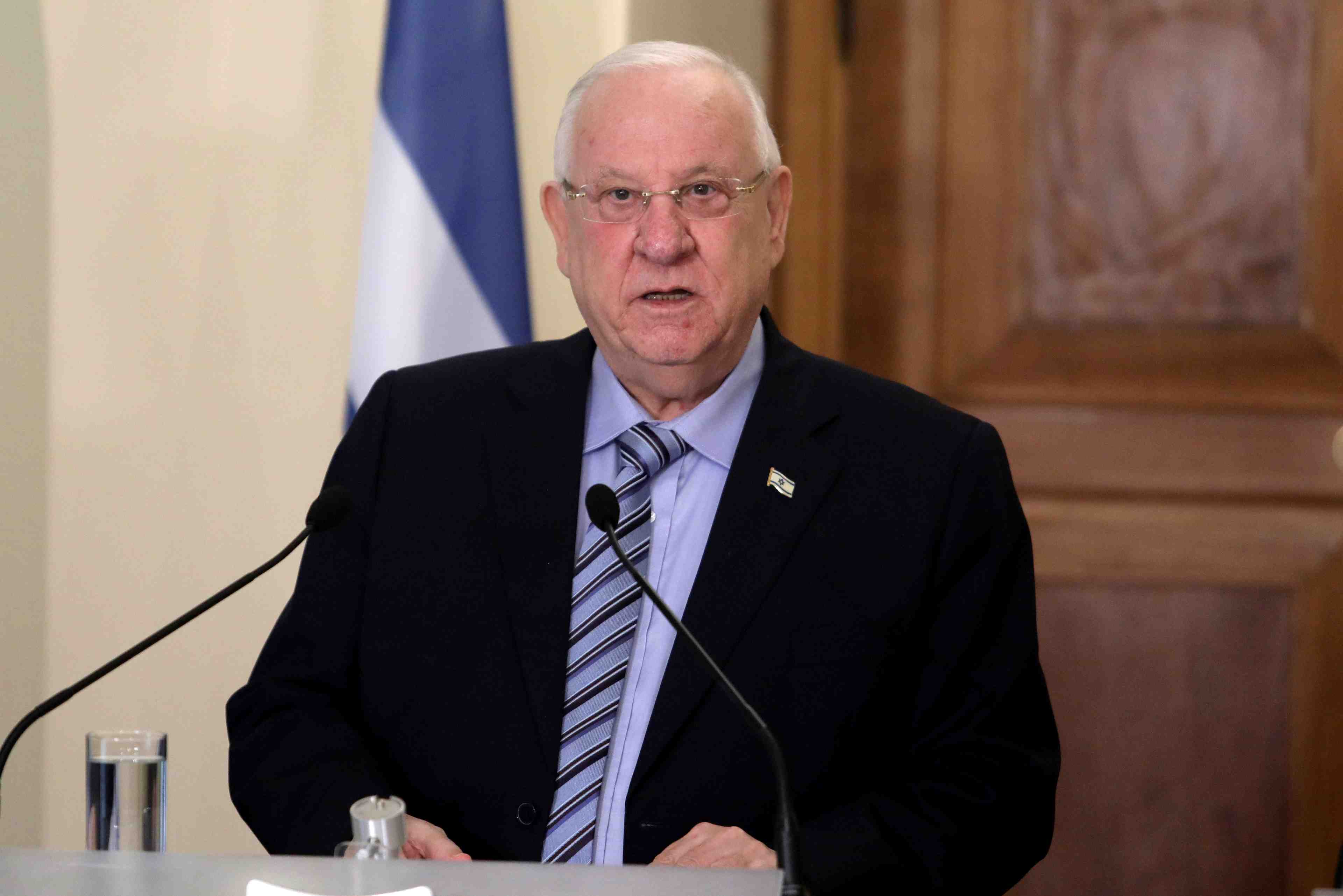 Israel: netanyahu a une majorite derriere lui, dit le president rivlin