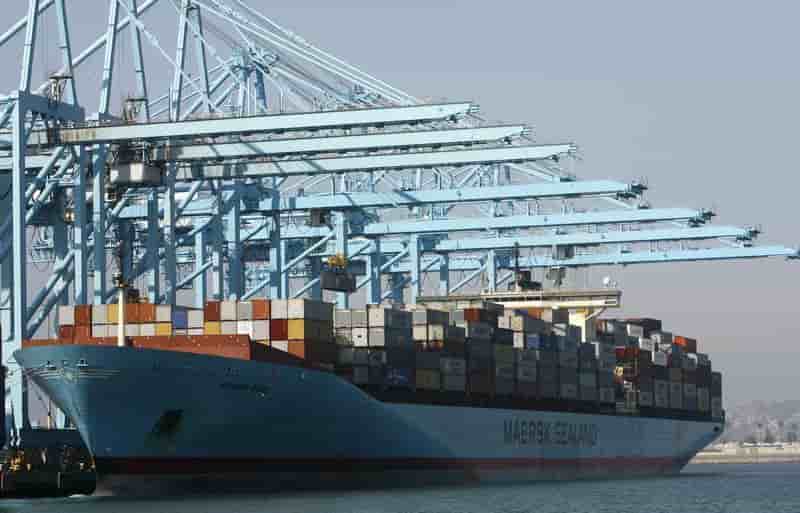 Le déficit commercial US réduit en octobre, exportations record