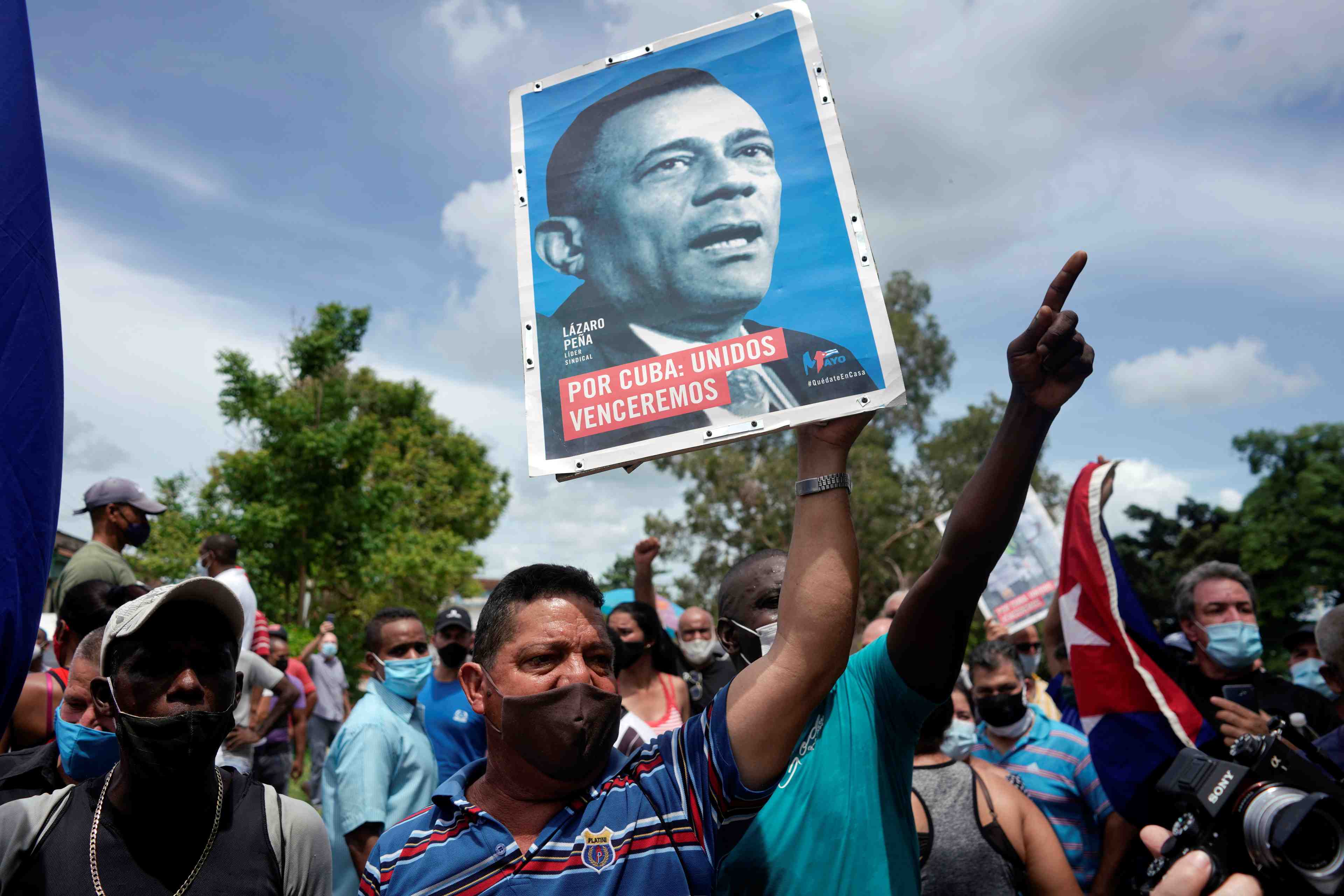Le president cubain met en cause les sanctions americaines face a la contestation
