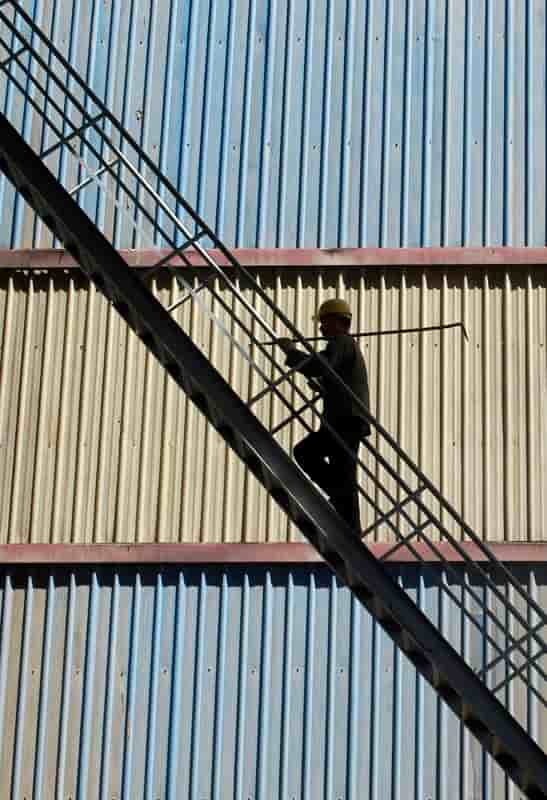 Rechute de l'activité dans le secteur privé en mai