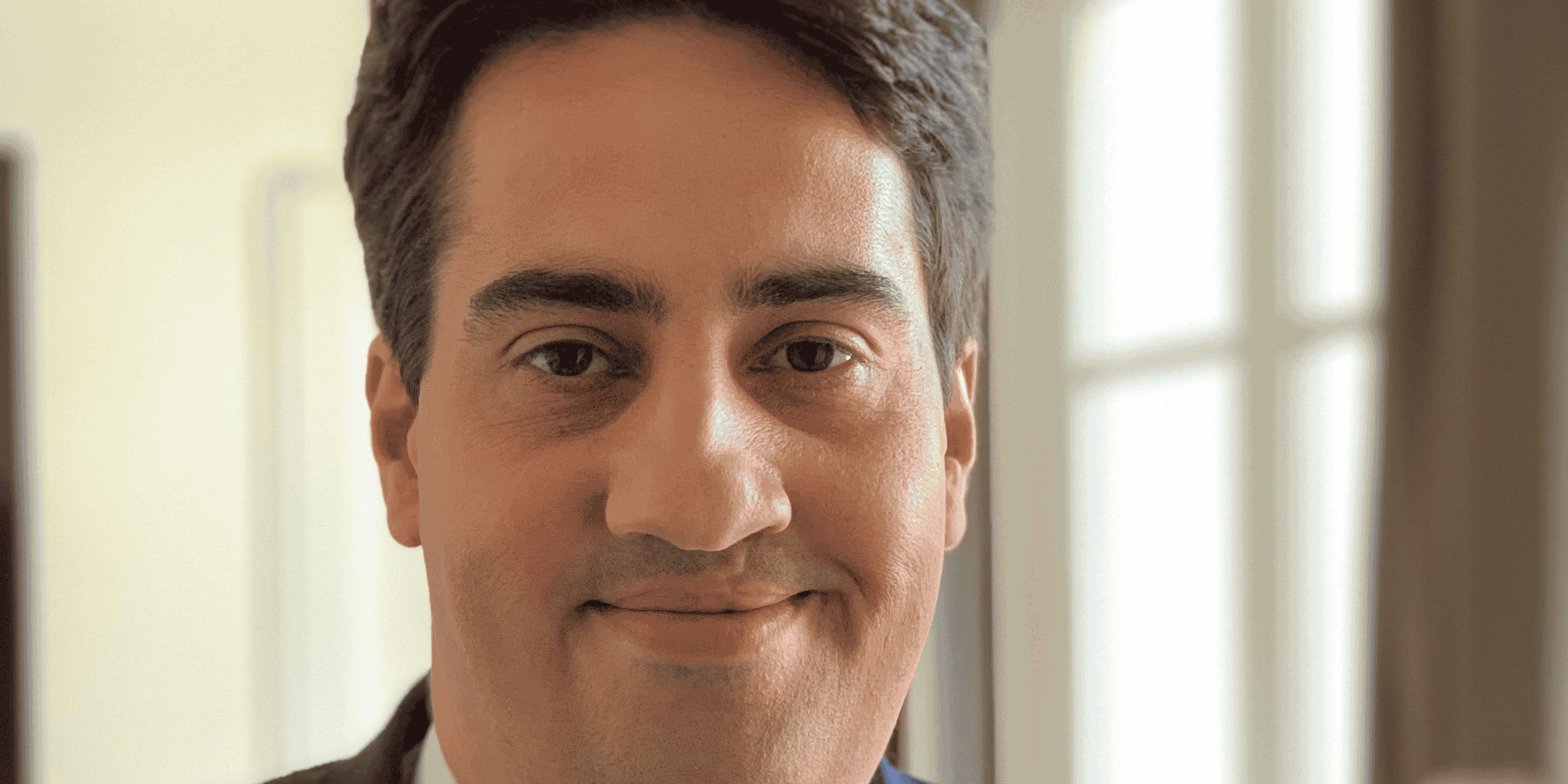 Vincent Baladi est 1er adjoint au maire du 8e arrondissement de Paris, chargé des acteurs économiques, du commerce, de l'artisanat et de la Sécurité.