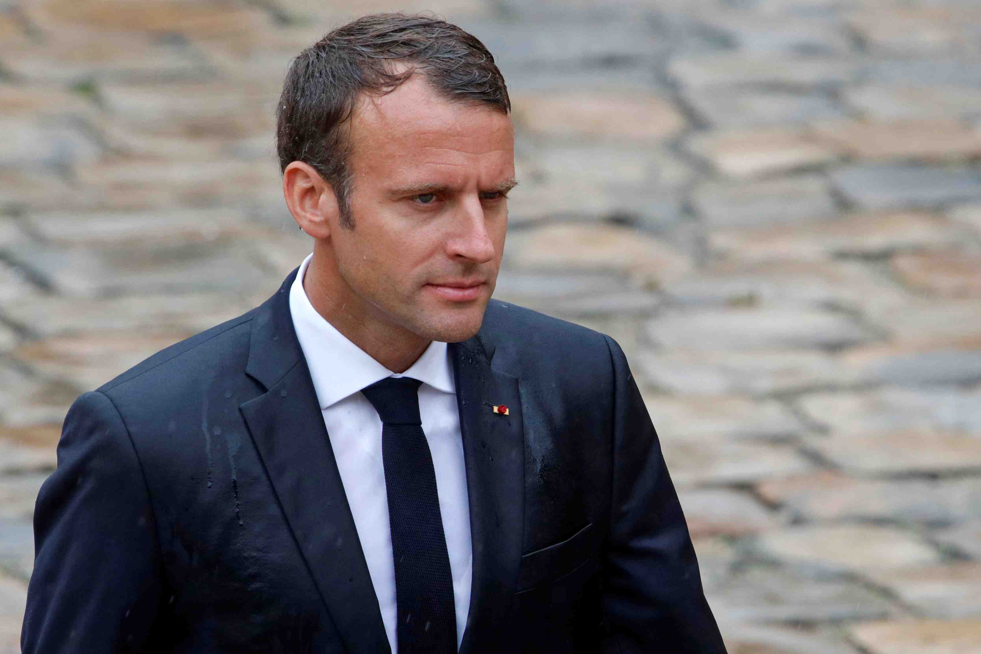 Les aides sociales coutent "trop de pognon", dit macron