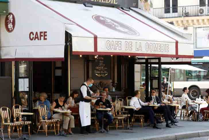 Le secteur prive de la zone euro retombe en contraction