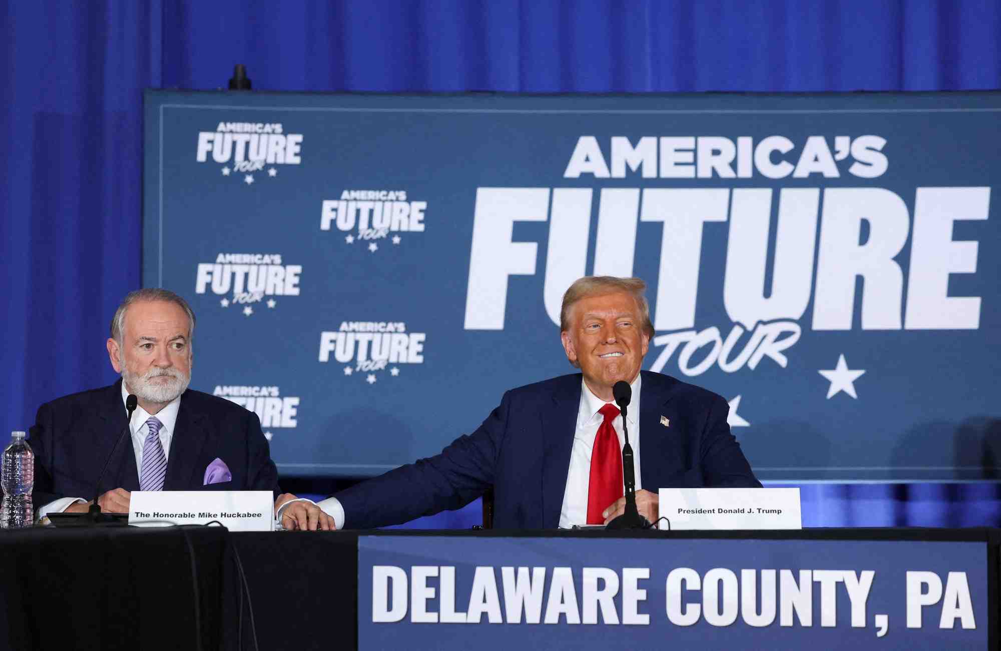 Trump nomme mike huckabee ambassadeur en israel