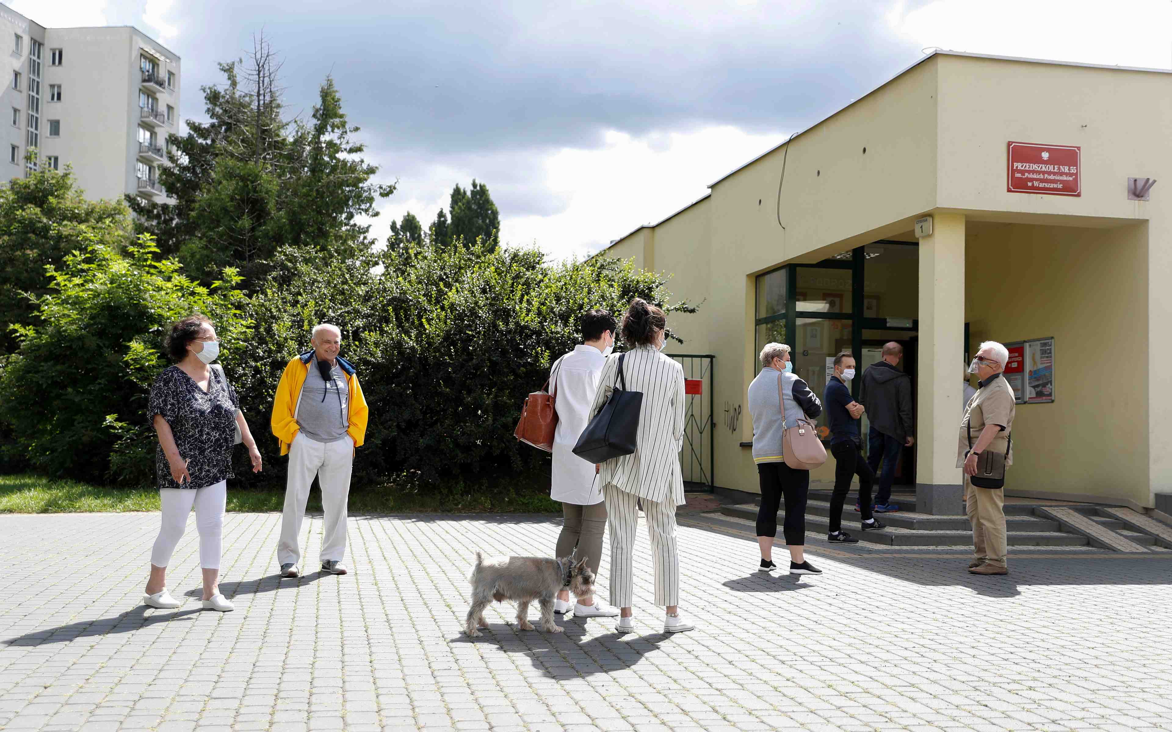 La pologne connait une hausse record des cas de coronavirus