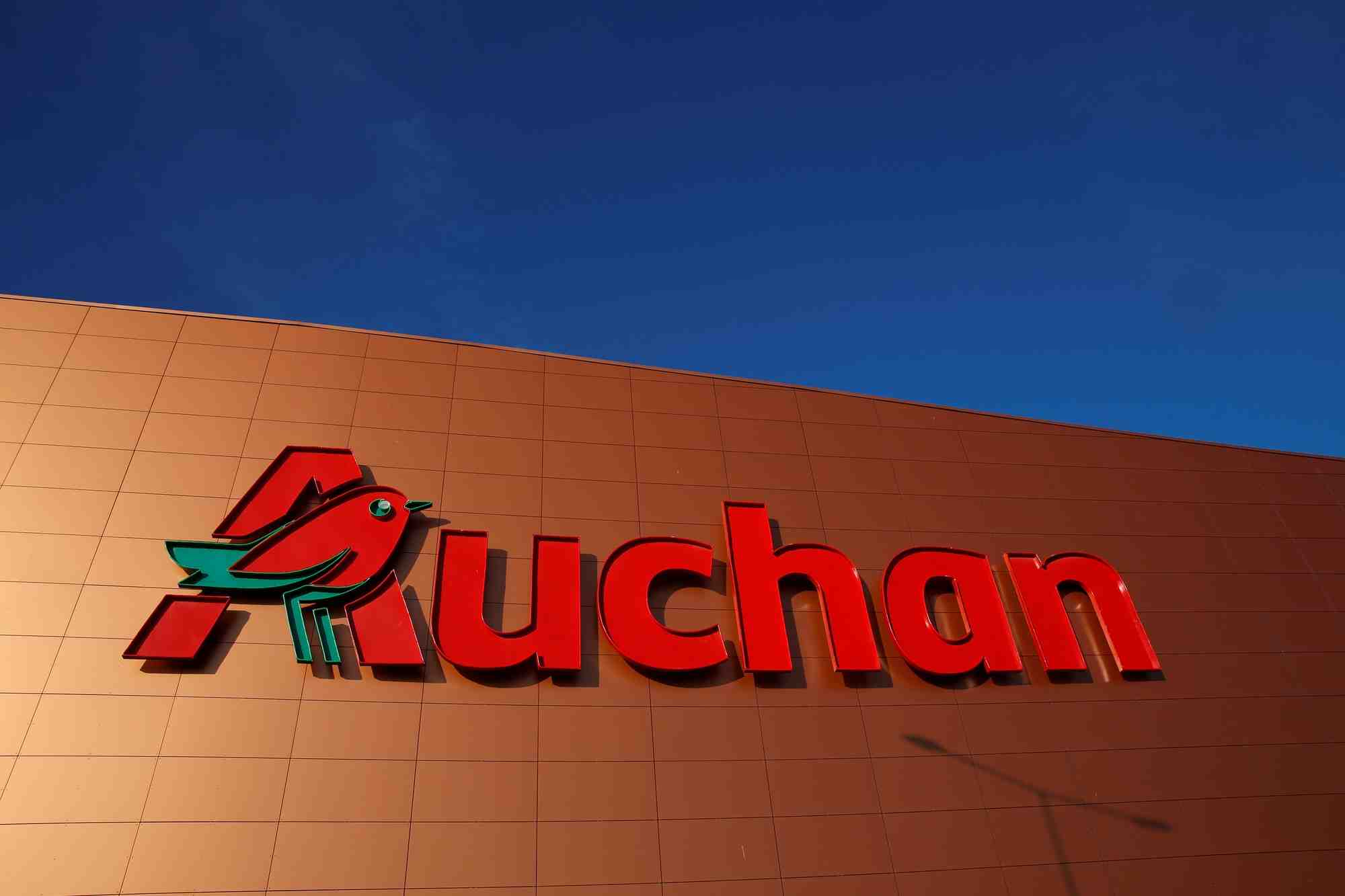 Auchan va supprimer 1.088 emplois nets dans le cadre de son plan 2022