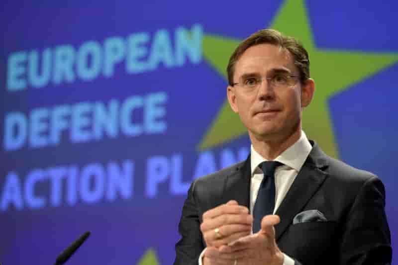 L'ue pourrait suspendre les droits de vote de varsovie, dit katainen