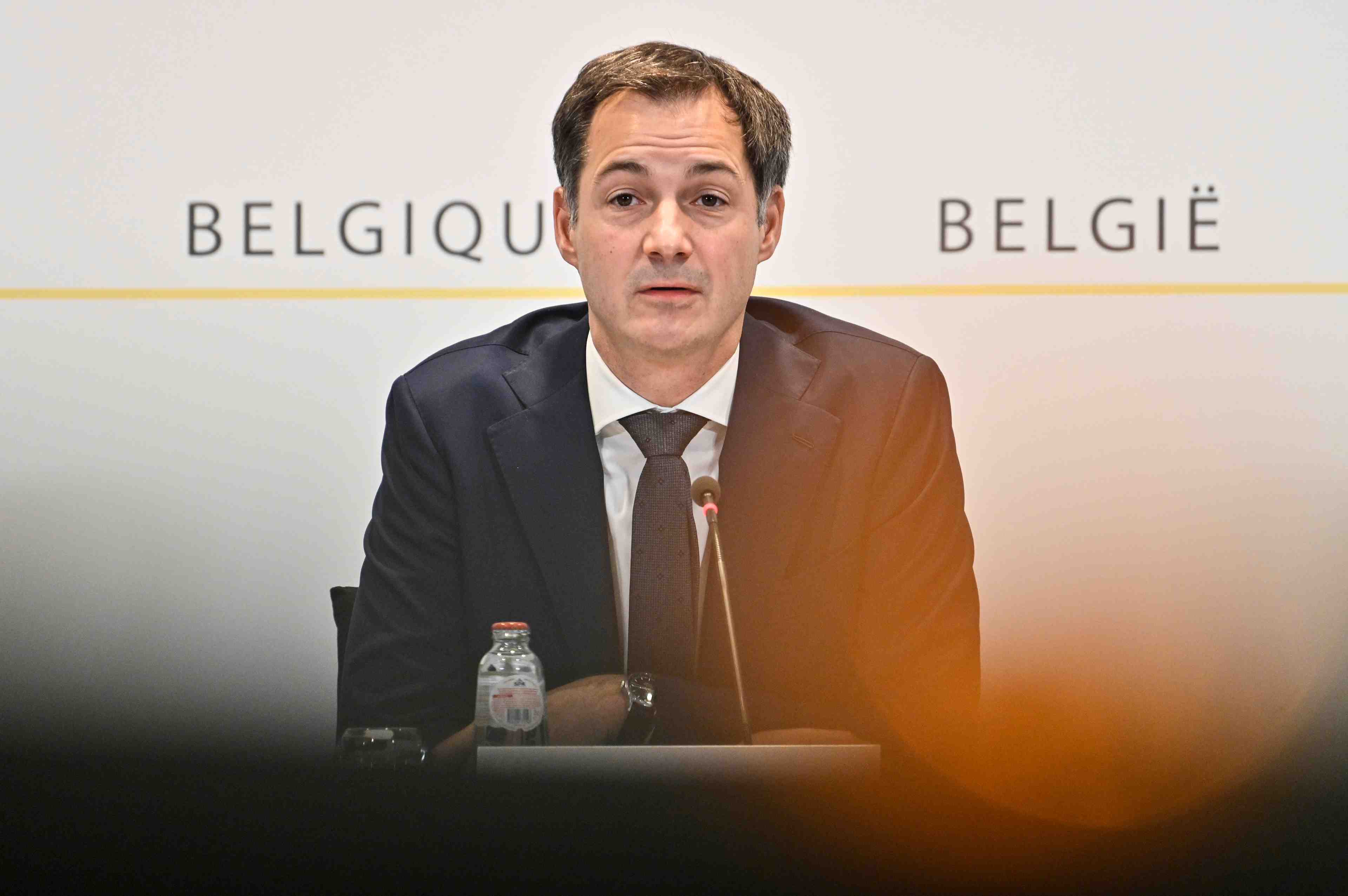Coronavirus: fermeture des parcs a theme et matches a huis clos en belgique