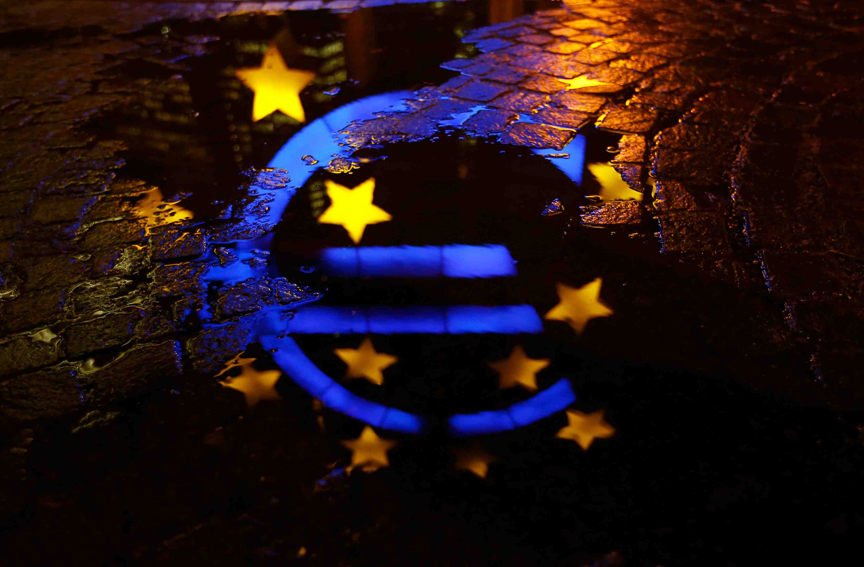 La bce n'accepte plus les titres grecs en e change de liquidites