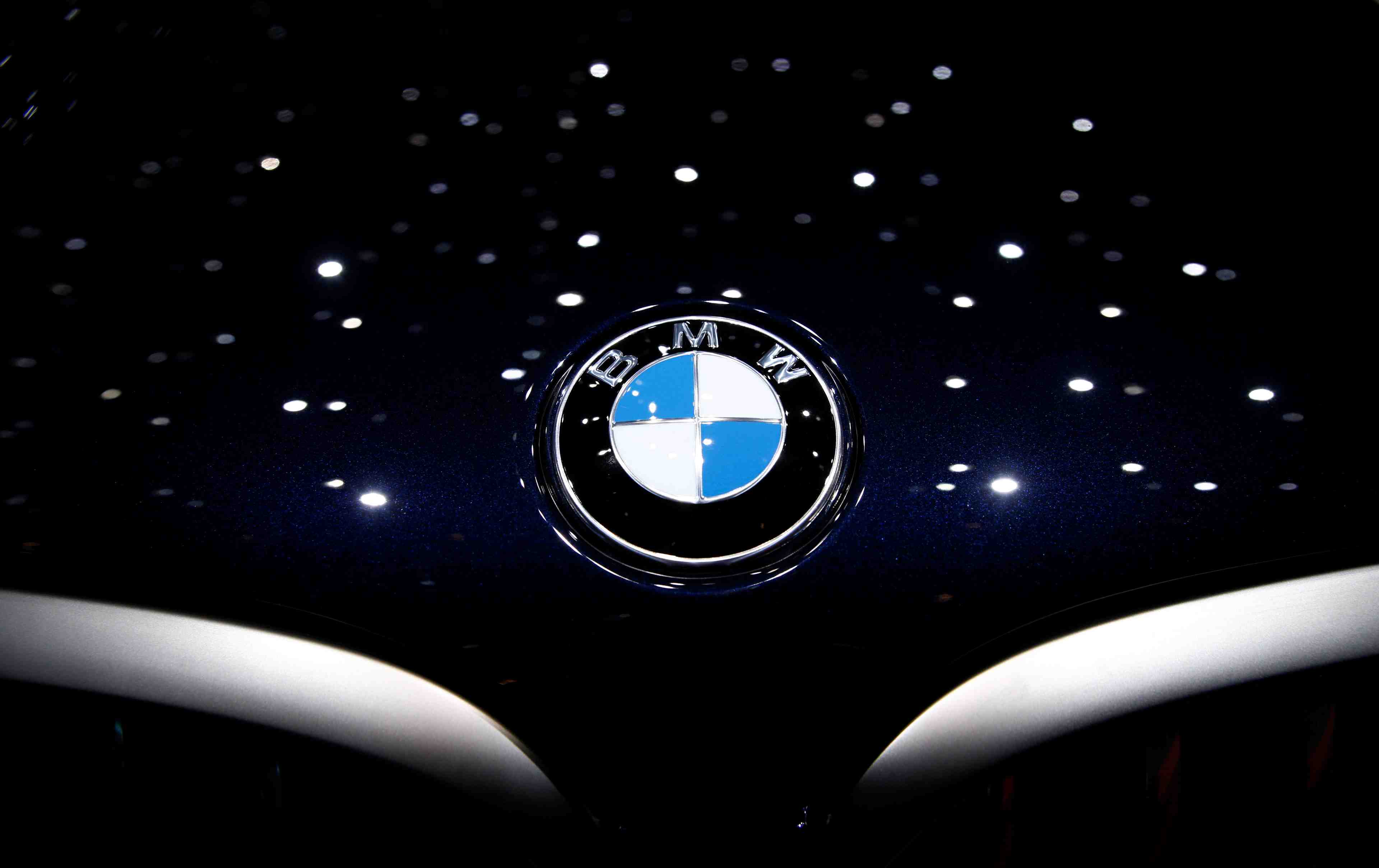 Bmw anticipe une annee 2019 difficile, baisse du benefice en 2018