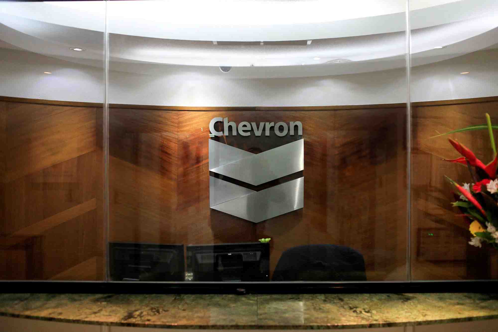 Le logo de chevron dans son bureau a caracas, venezuela