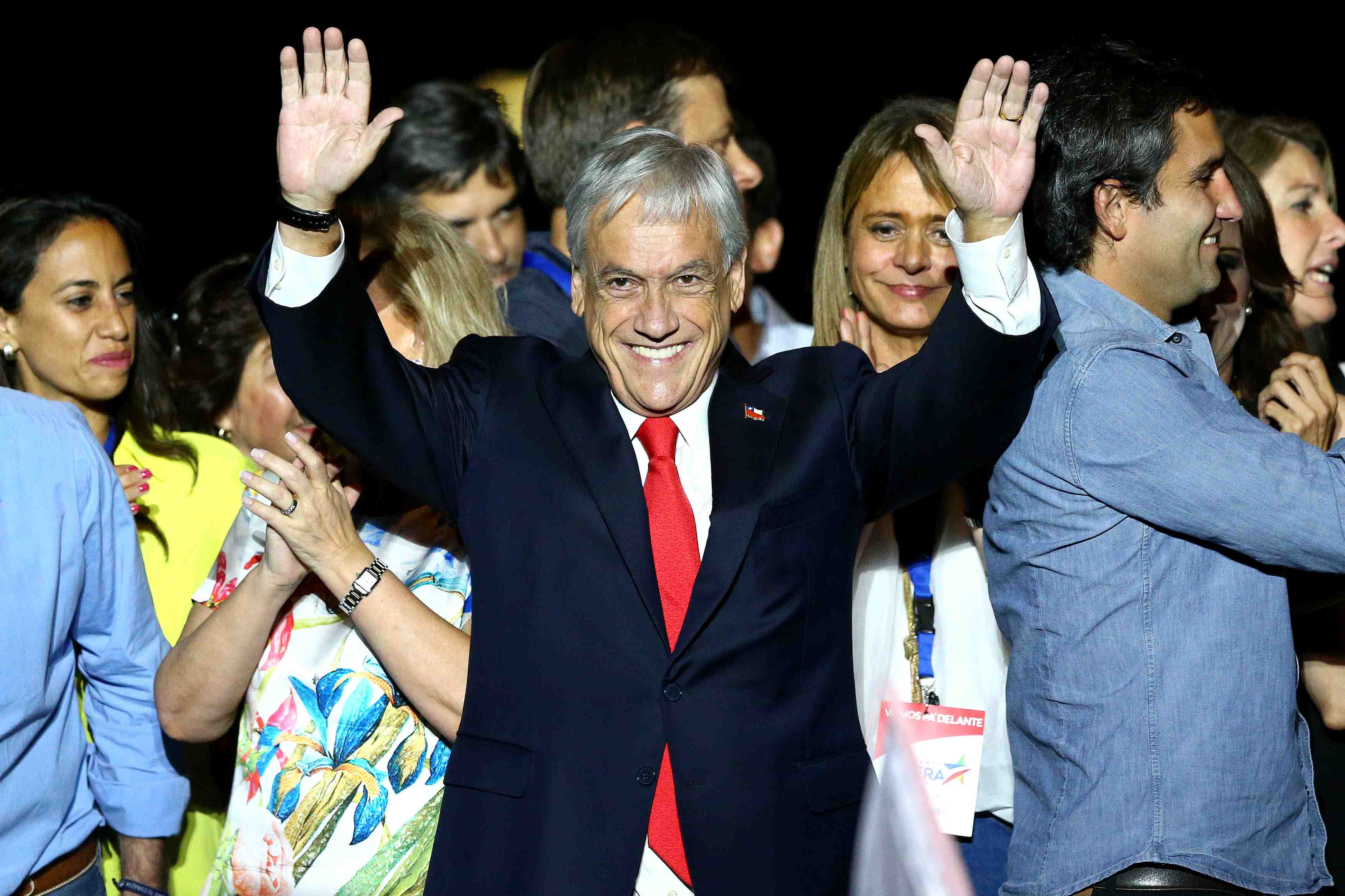 Le conservateur pinera revient au pouvoir au chili