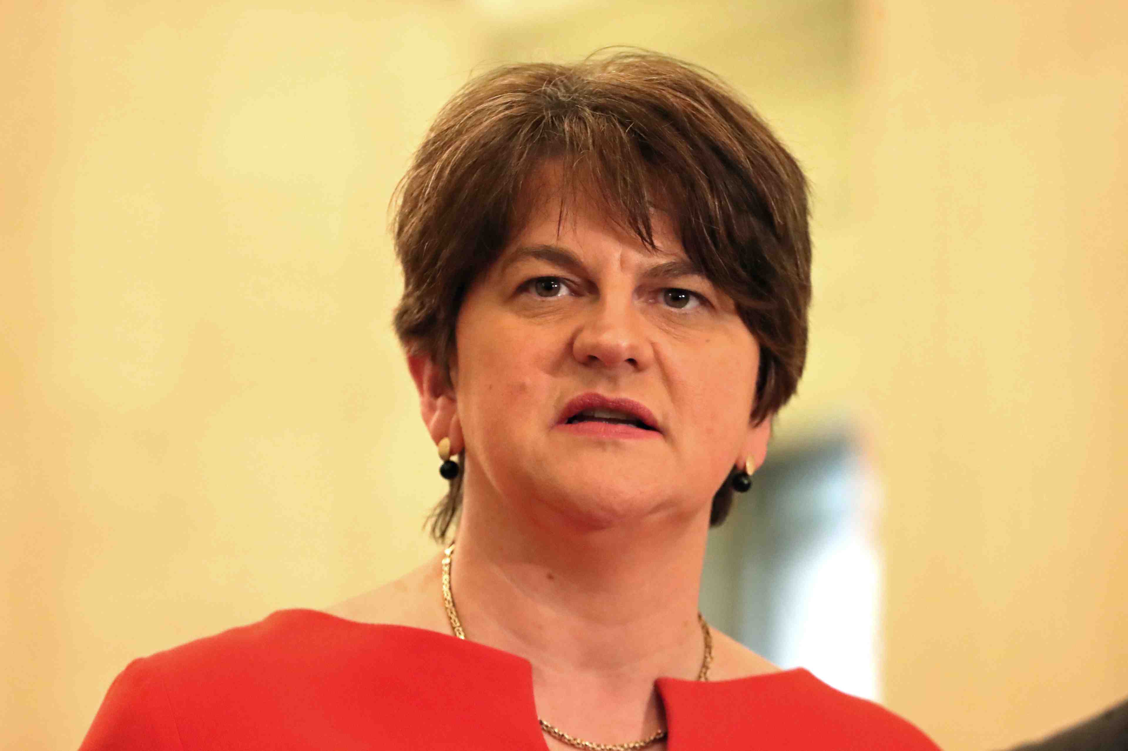 L'ue plus preoccupee par son marche que par la paix en irlande, dit la premiere ministre d'irlande du nord