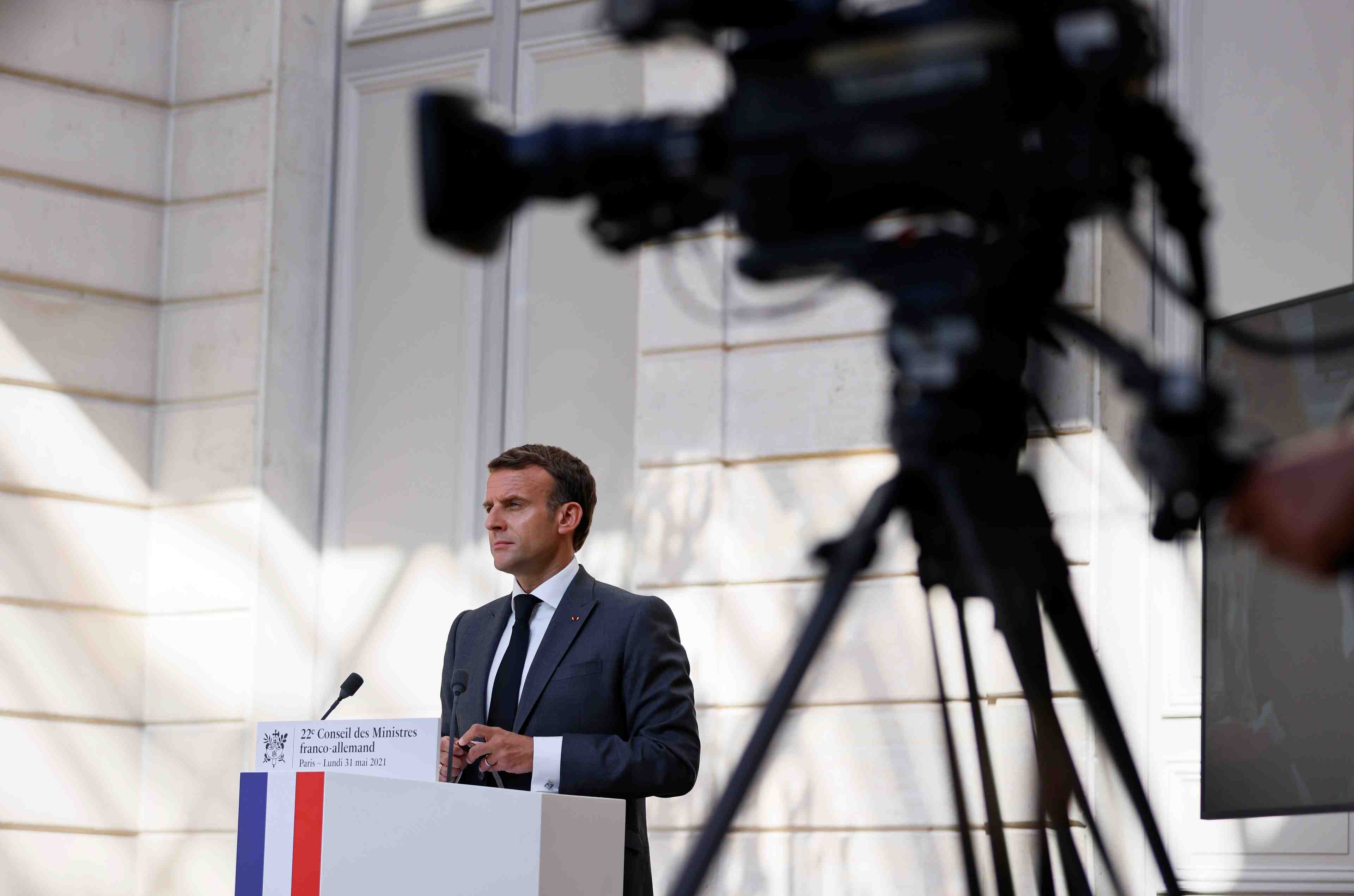 La france et l'irak determines a lutter ensemble contre le terrorisme, annonce l'elysee