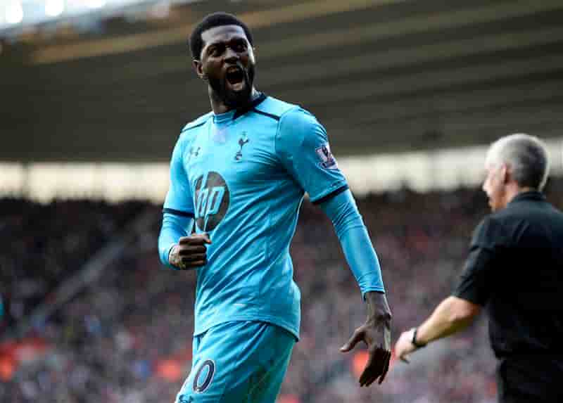 Premier League: Adebayor relance Tottenham et adoube Sherwood