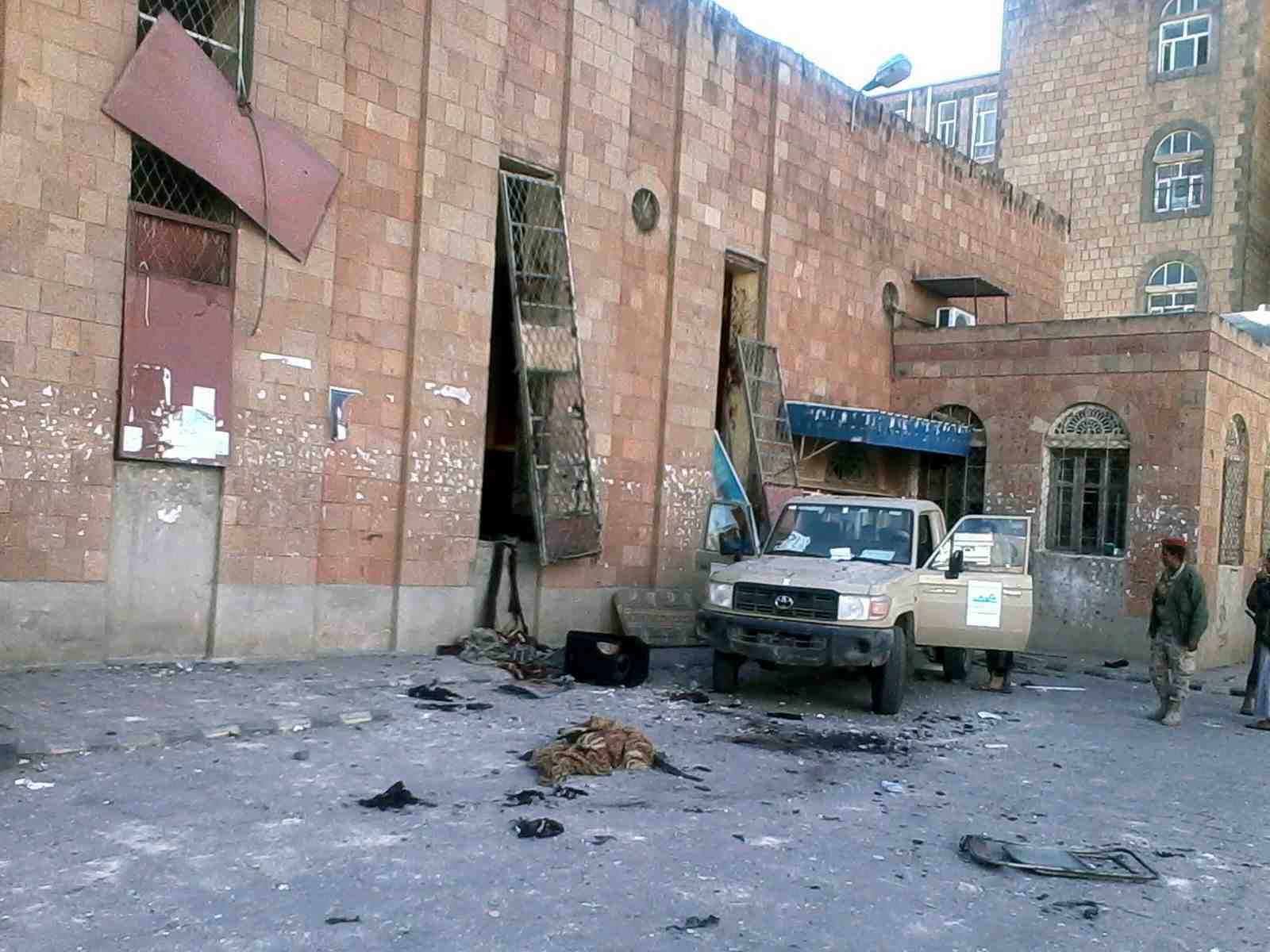 Au moins 33 morts dans un attentat suicide au yemen