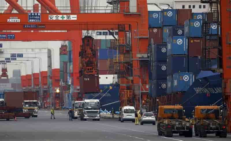 Leger ralentissement de la croissance des exportations japonaises