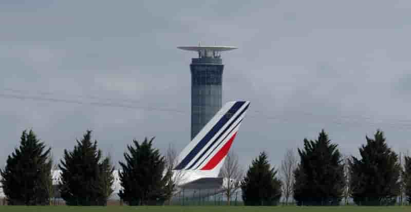 30% des vols annules en france jeudi, selon la dgac